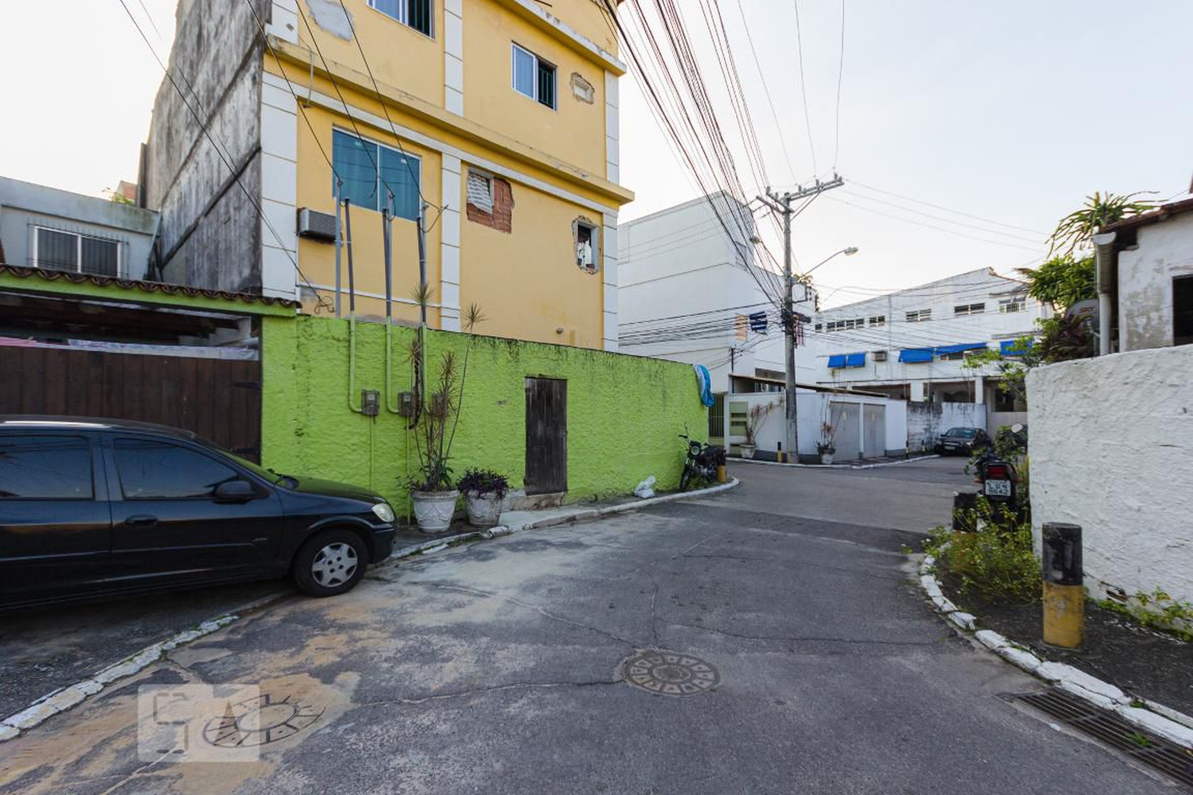 Condomínio - Parque Colonial