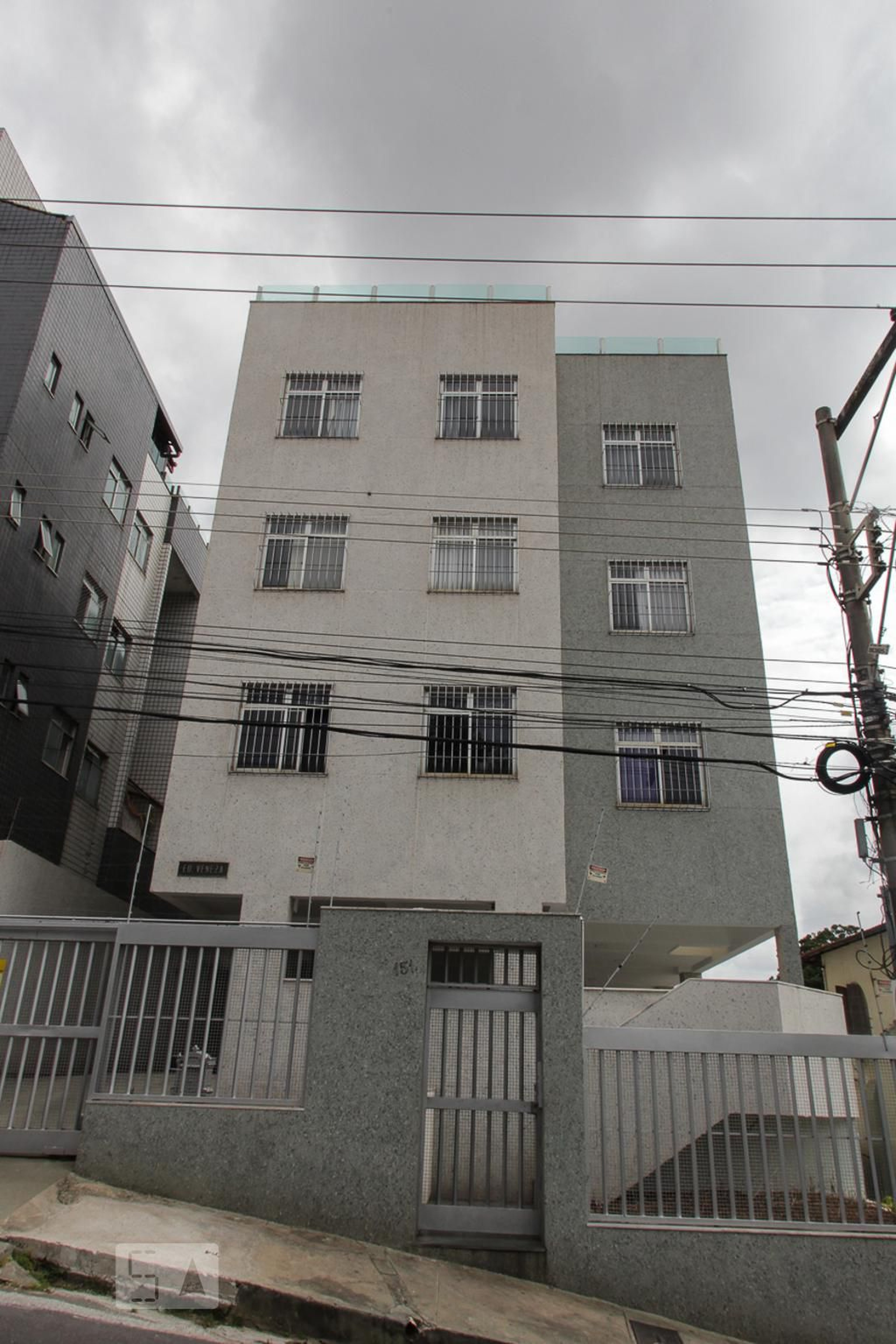 Fachada Condomínio em Rua Anhanguera, 151