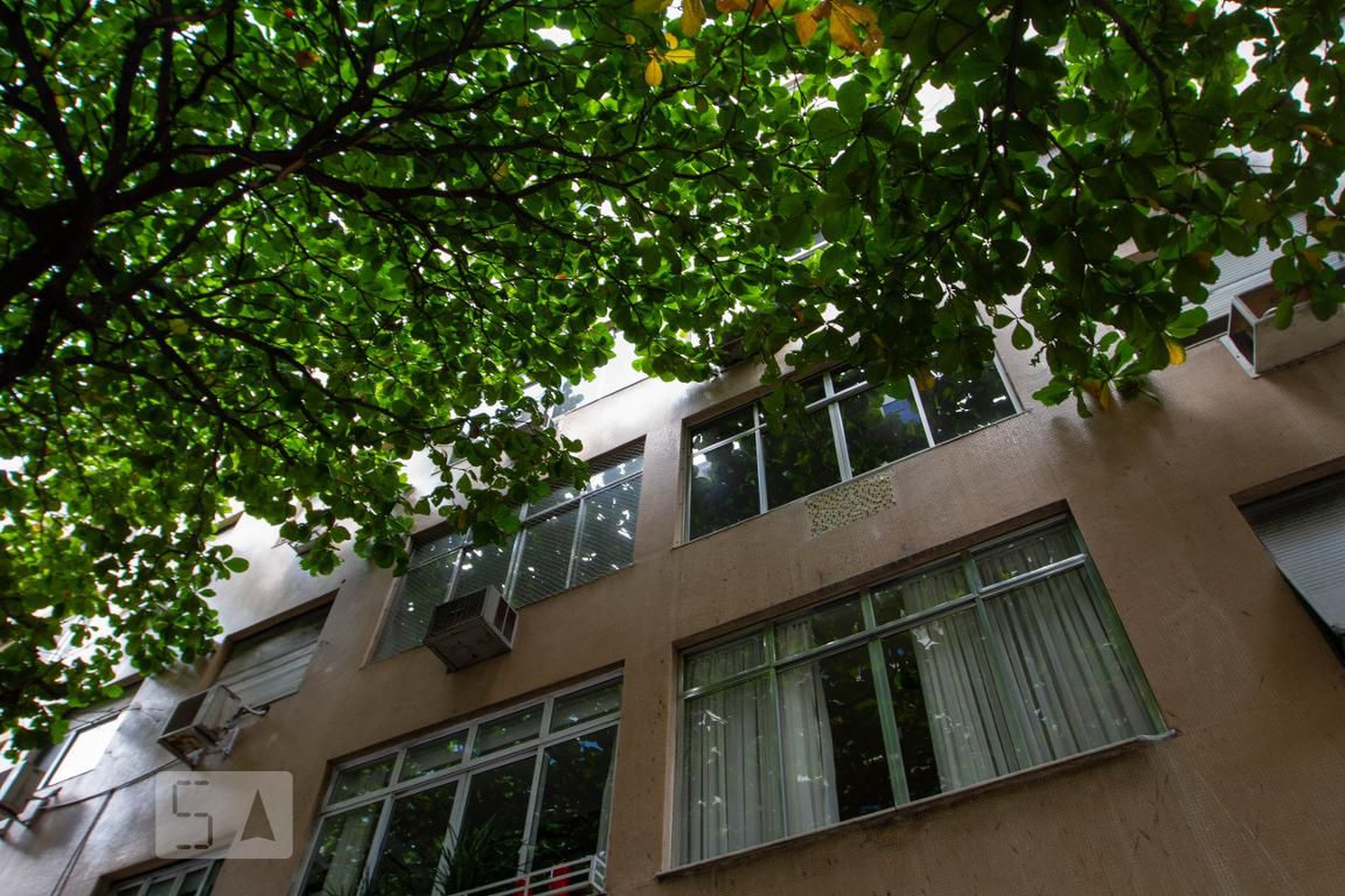 Fachada do Prédio Edifício Aimée