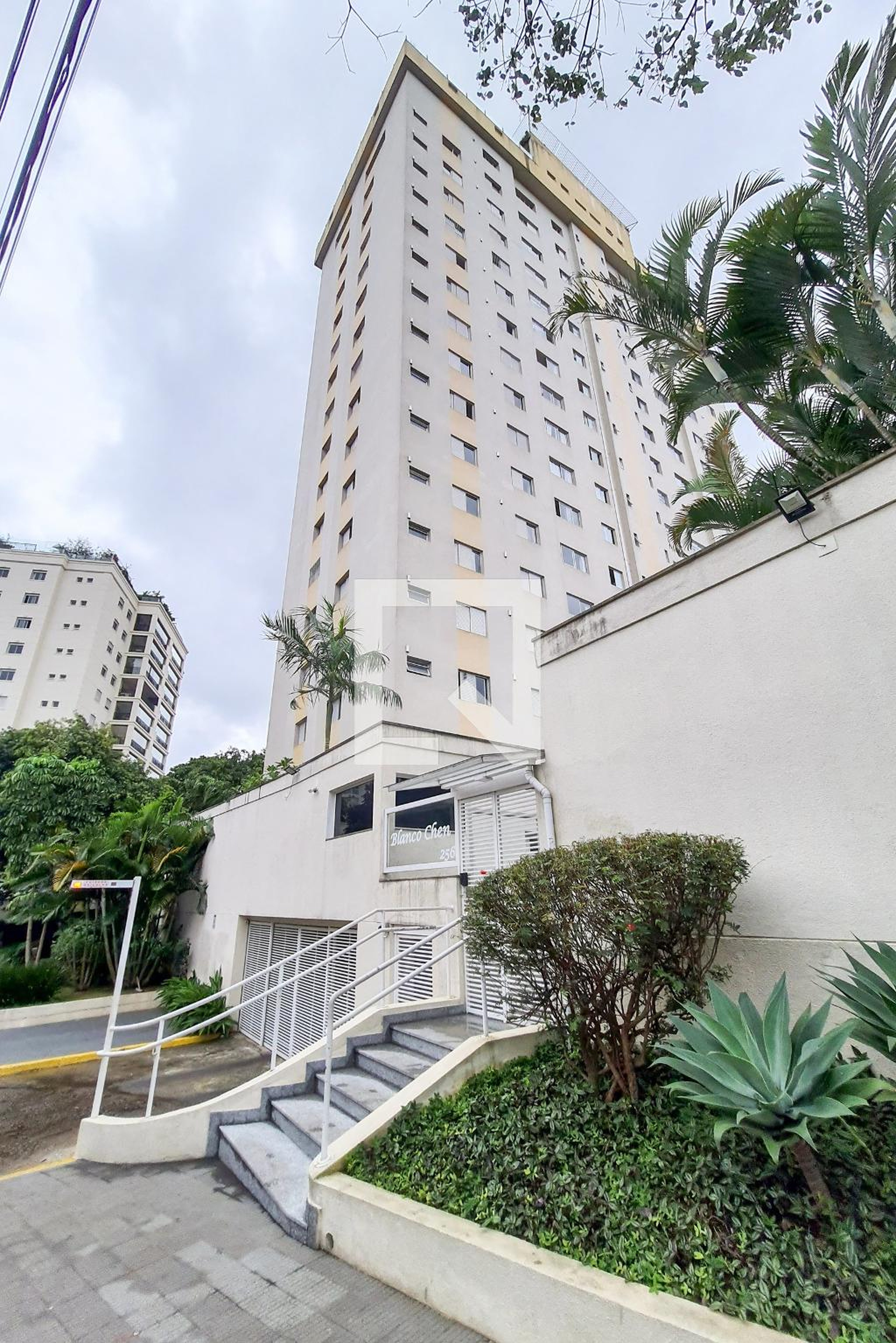 Fachada Condomínio Blanco Chen