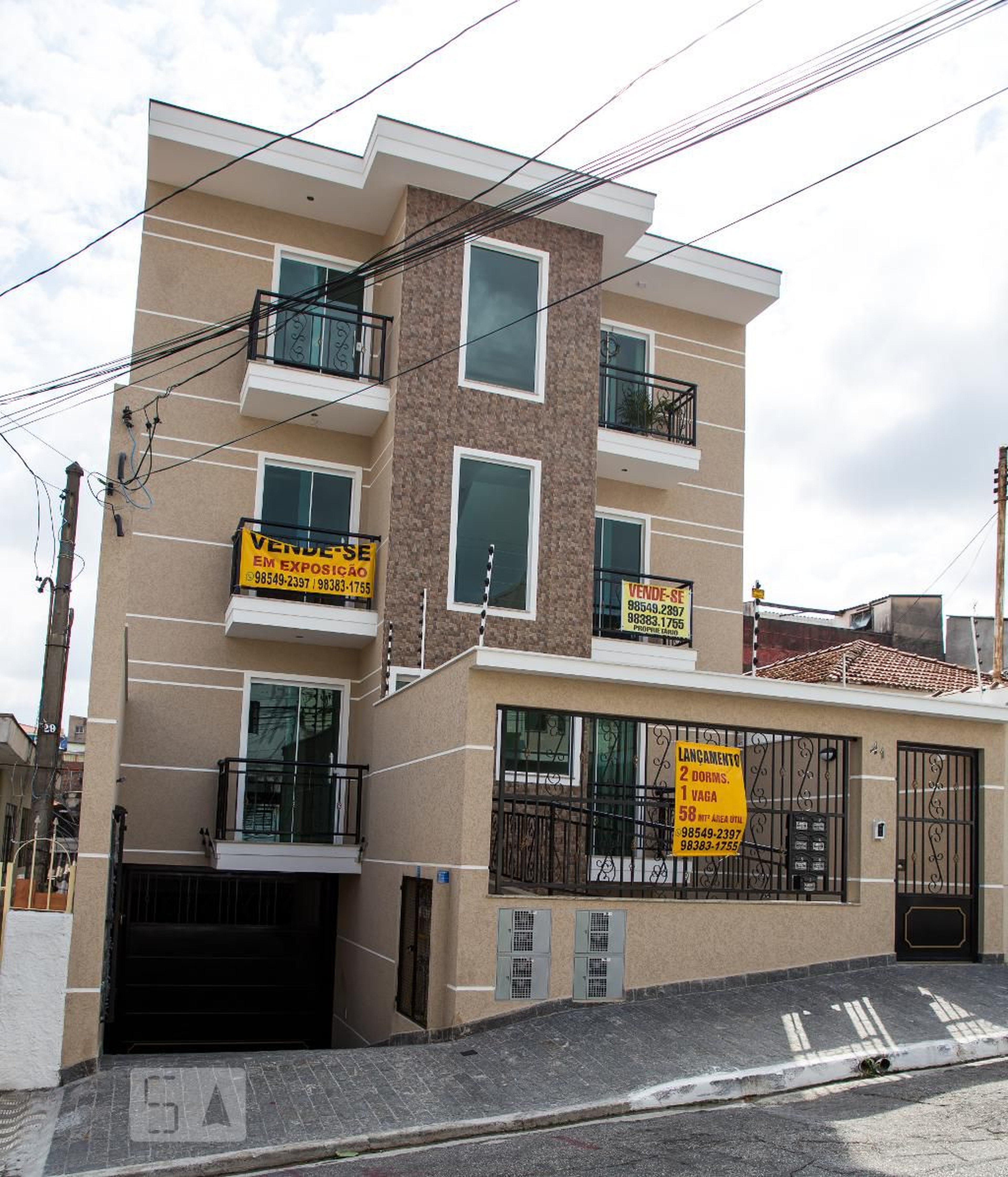 Fachada Condomínio em Rua São João Dássio, 41