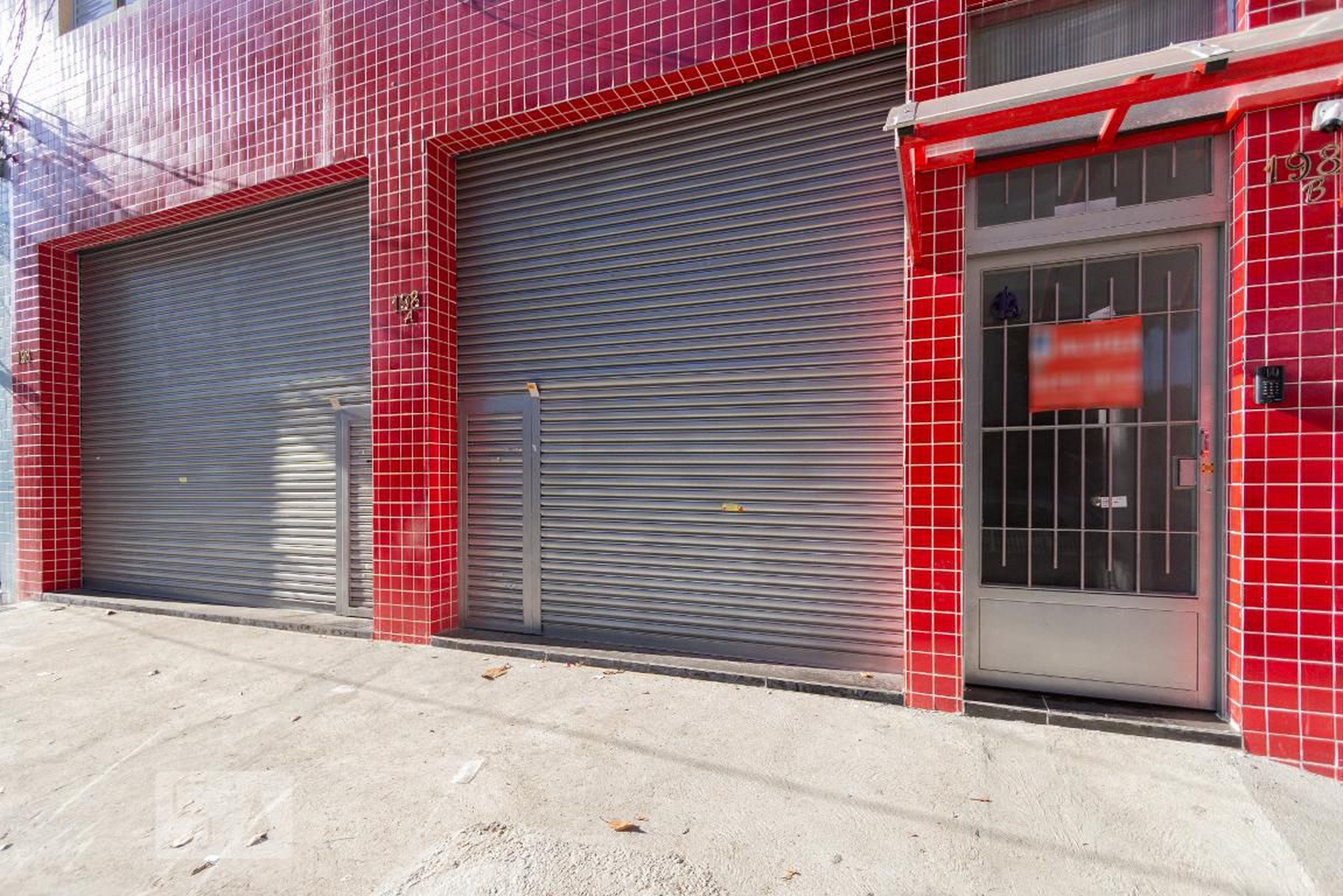 Fachada Condomínio em Avenida Pedroso da Silveira, 198