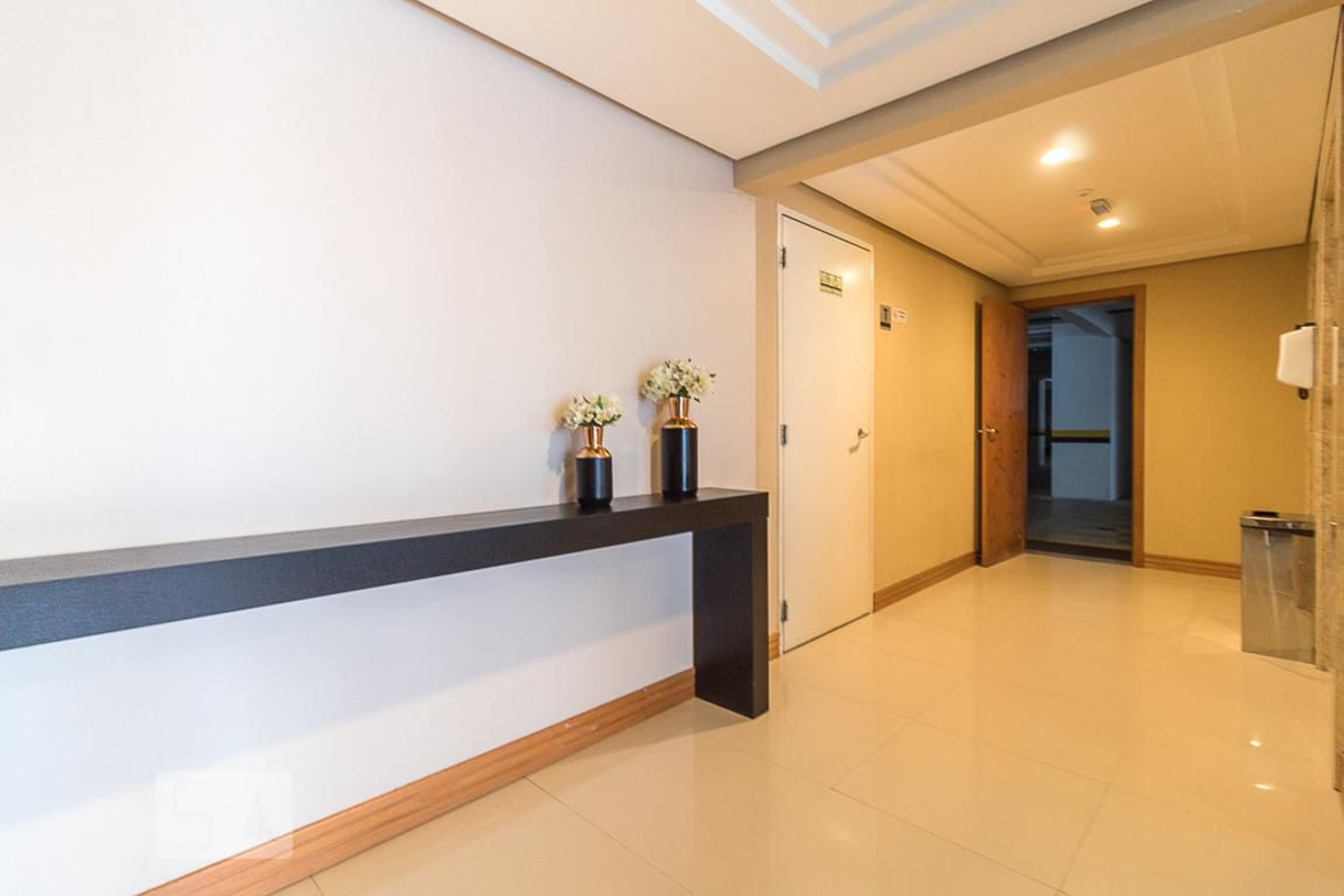 Hall - Nilo Home Square