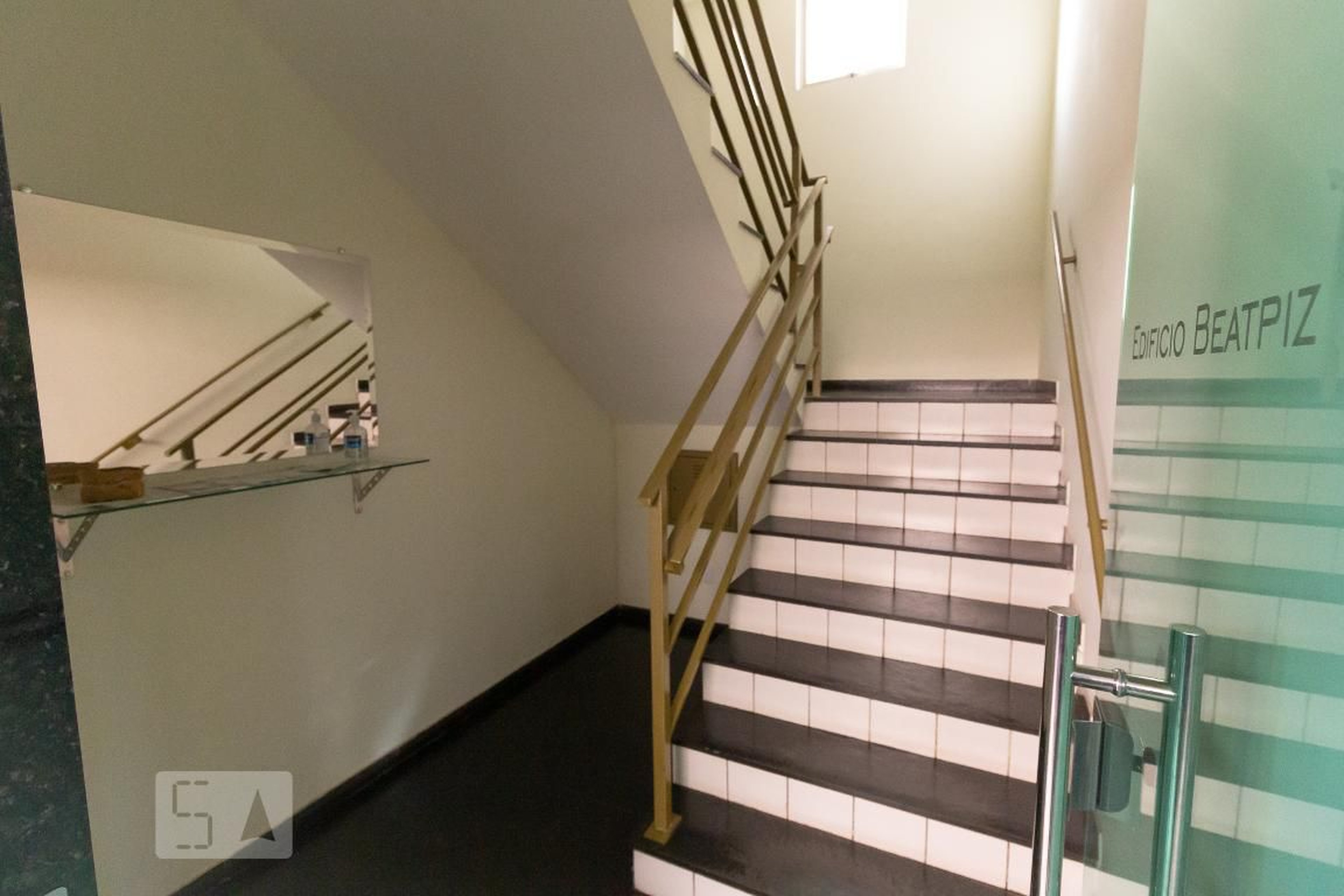 Entrada - Rua Desembargador Paulo Mota, 996