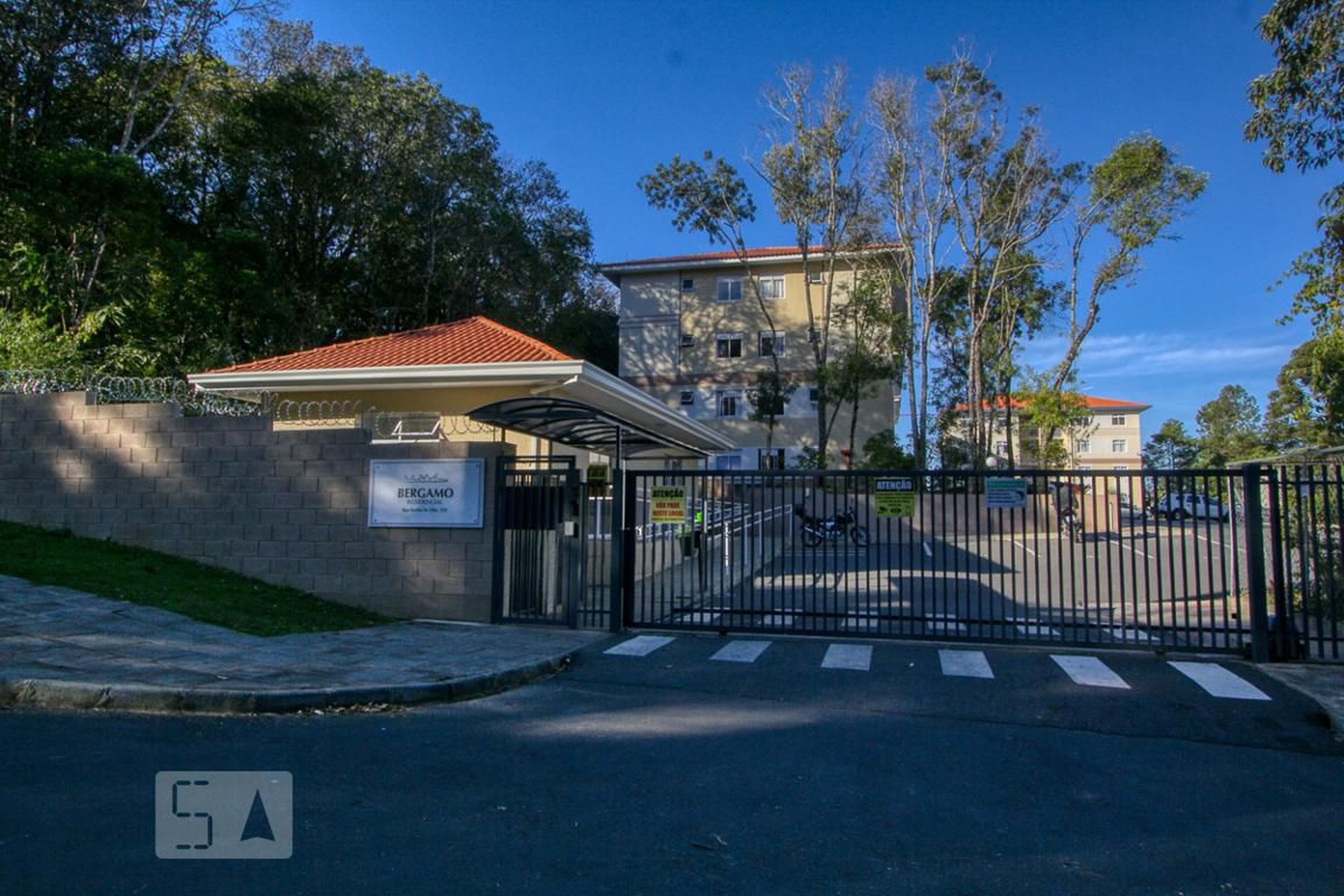 Fachada do Condomínio Condomínio Bergamo Rresidencial