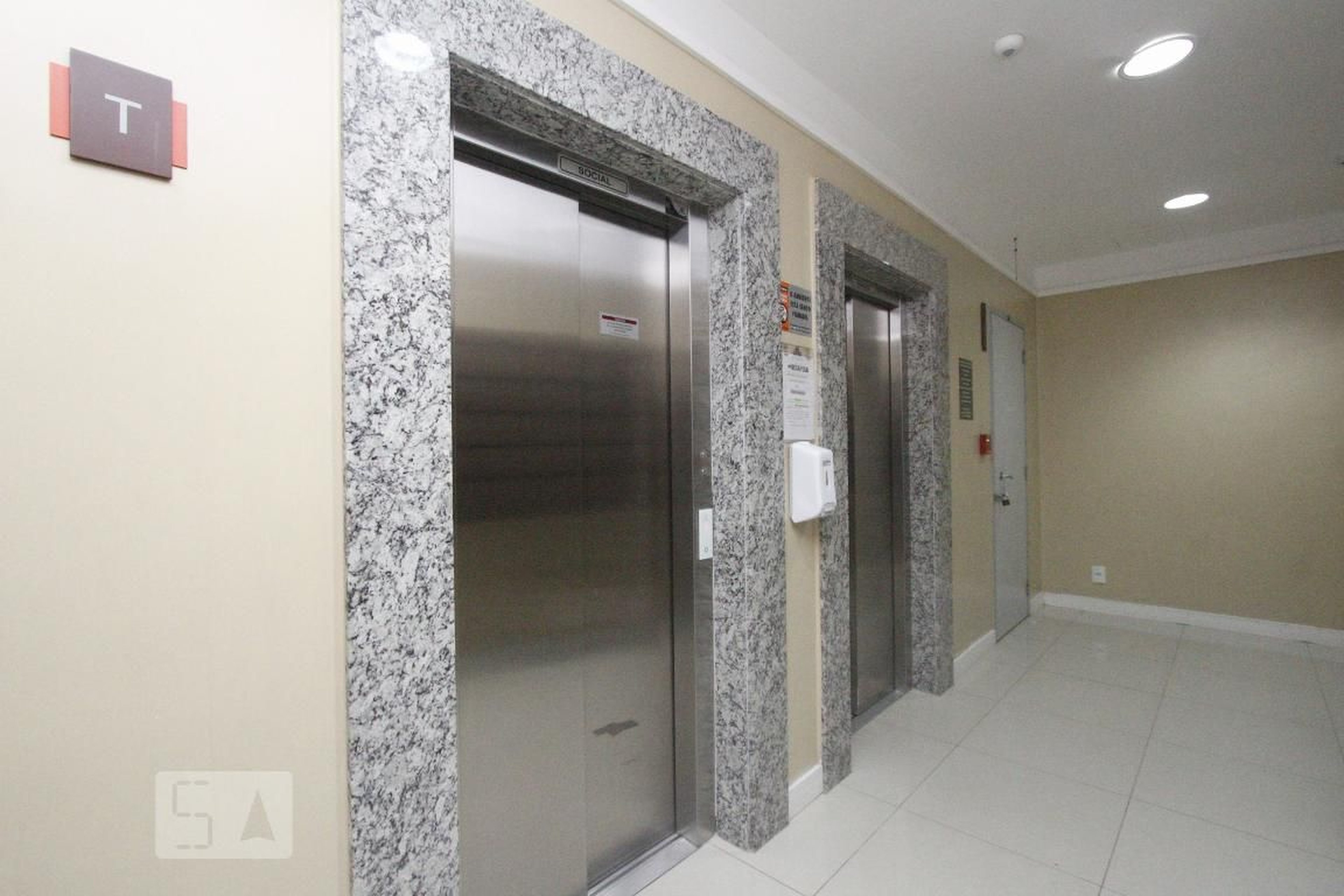 ELEVADOR - Punto Riserva Lindóia