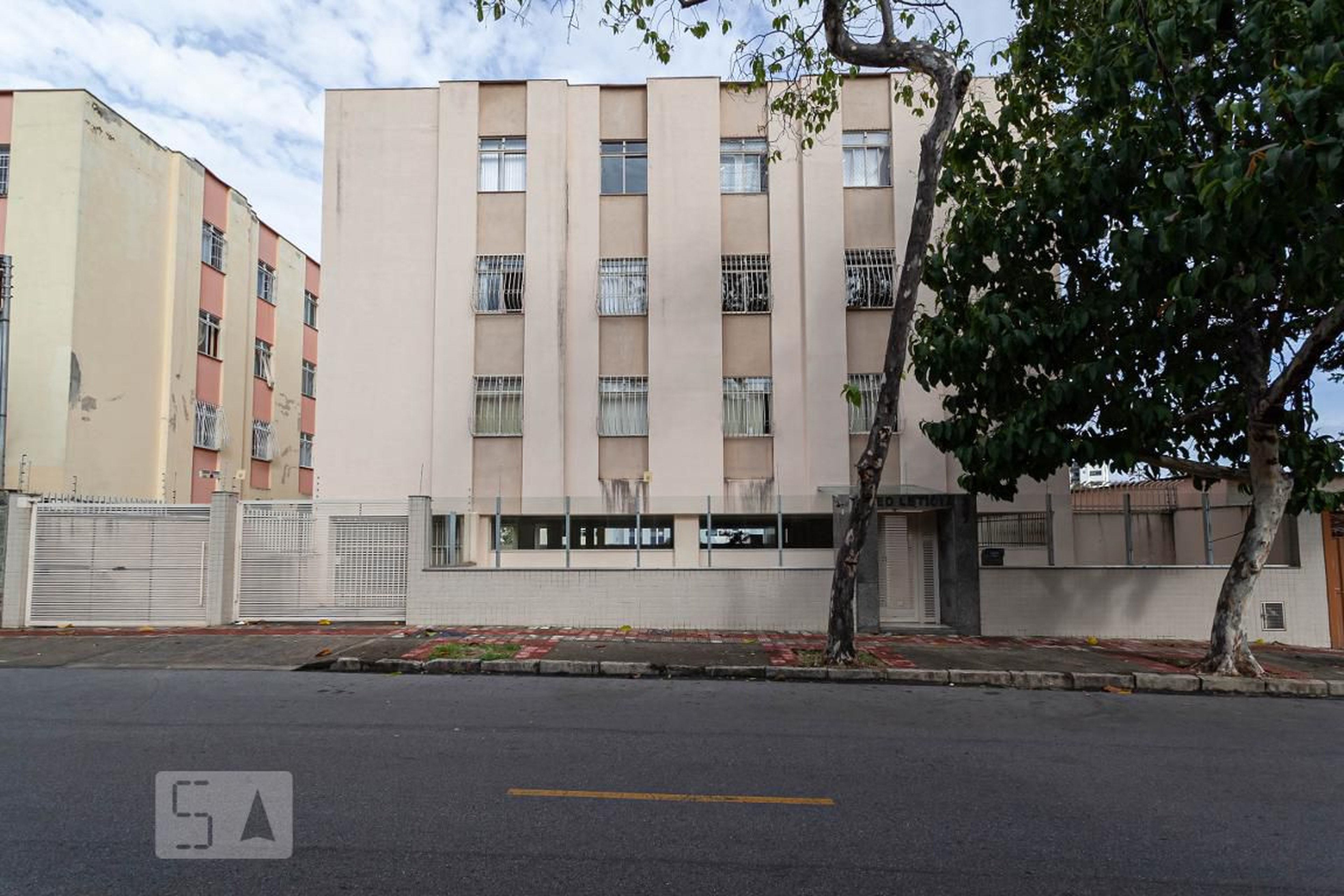Fachada do prédio Condomínio em Rua Silva Fortes, 207