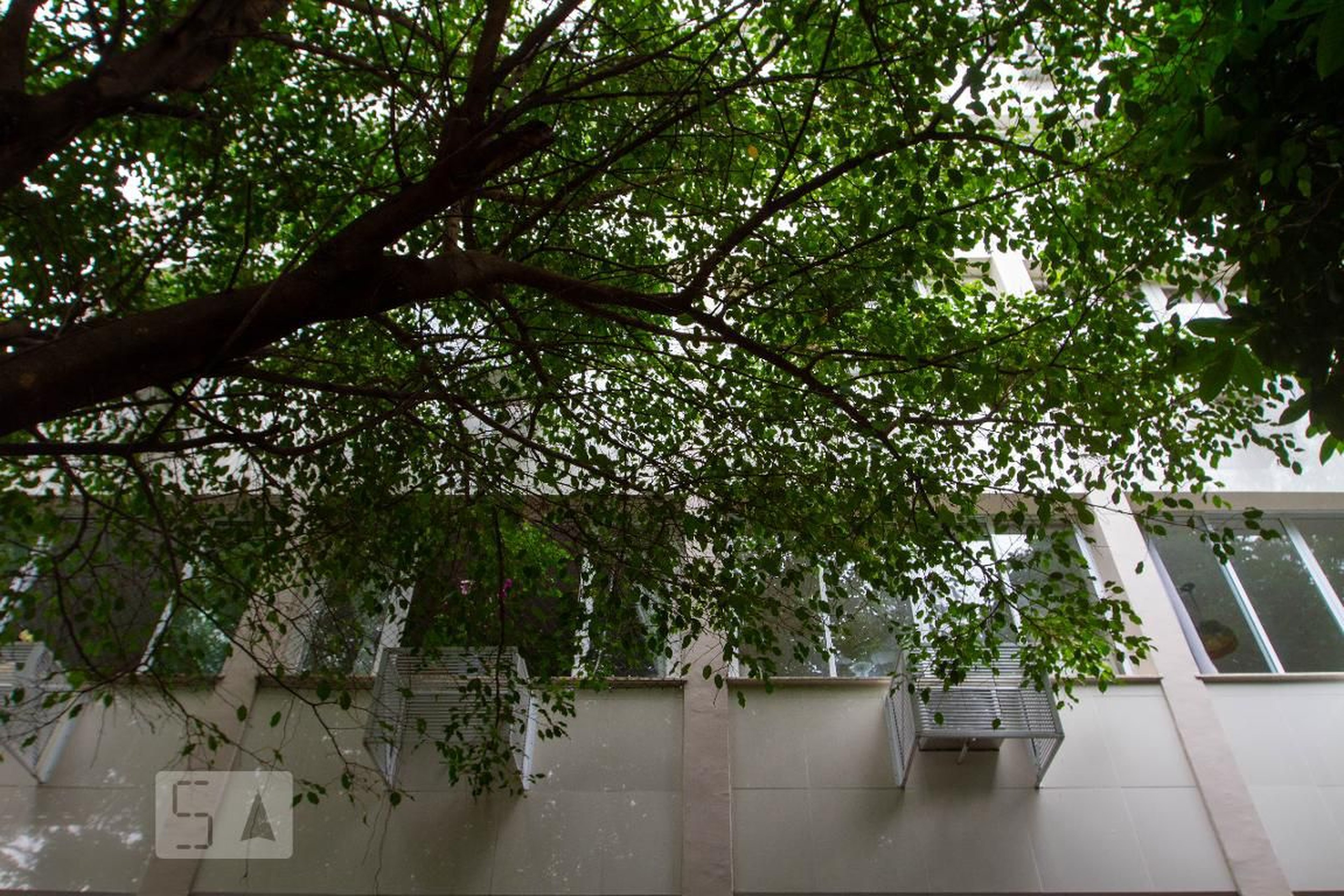 Fachada do Prédio Condomínio em Rua Getúlio das Neves, 15