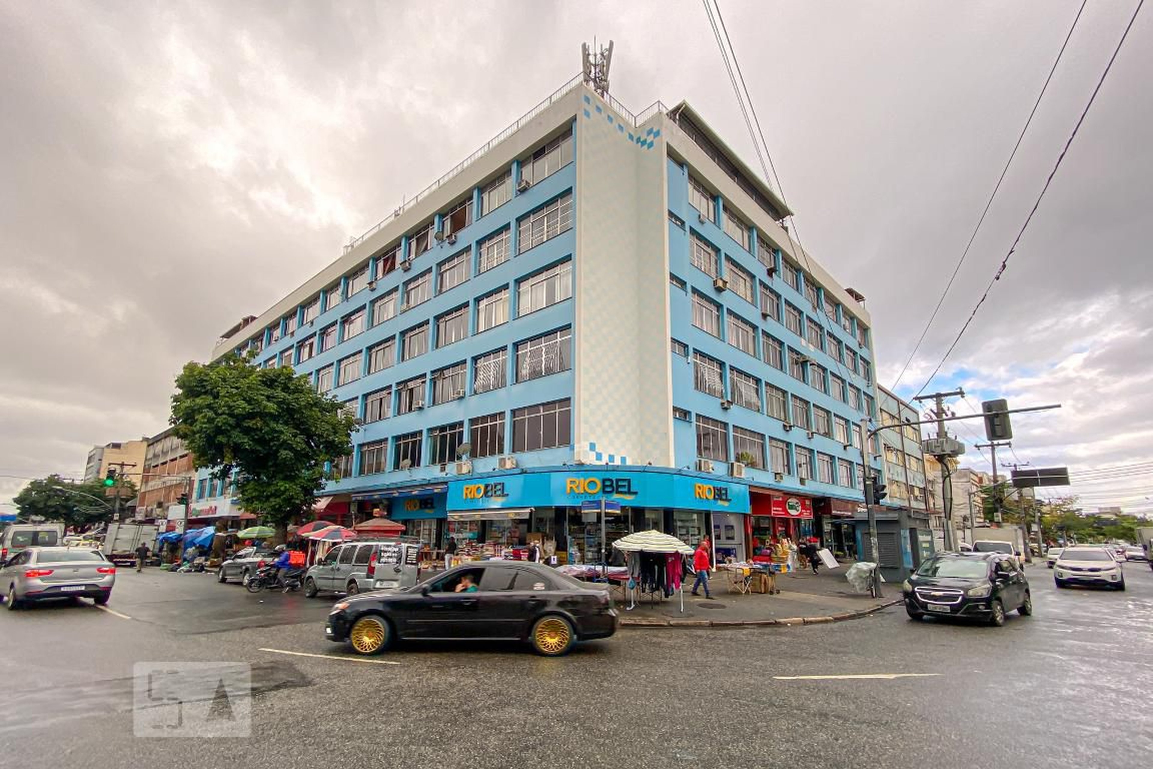 Fachada Condomínio em Avenida Teixeira de Castro, 10