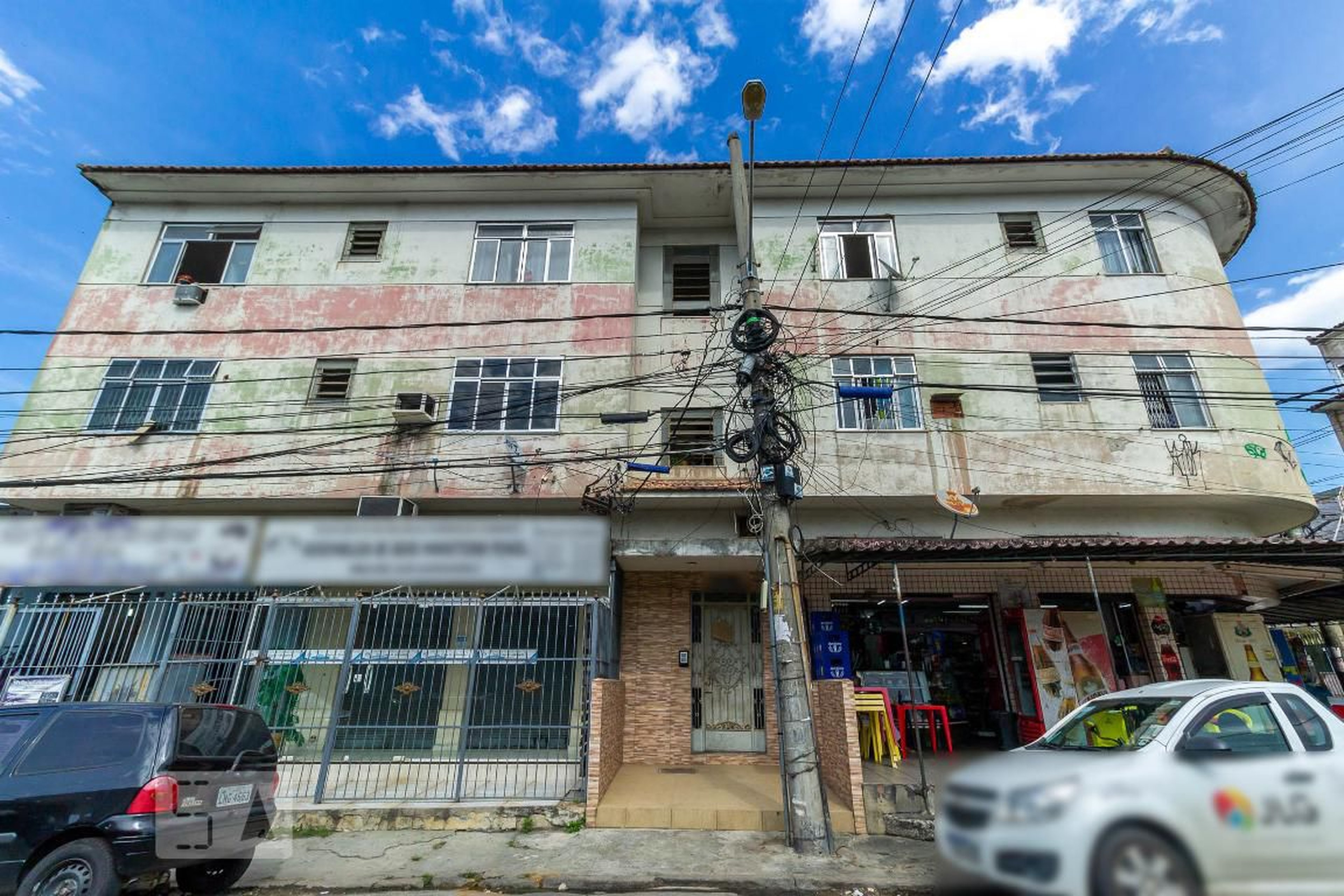 Fachada Condomínio em Rua Rodolfo Galvão, 95