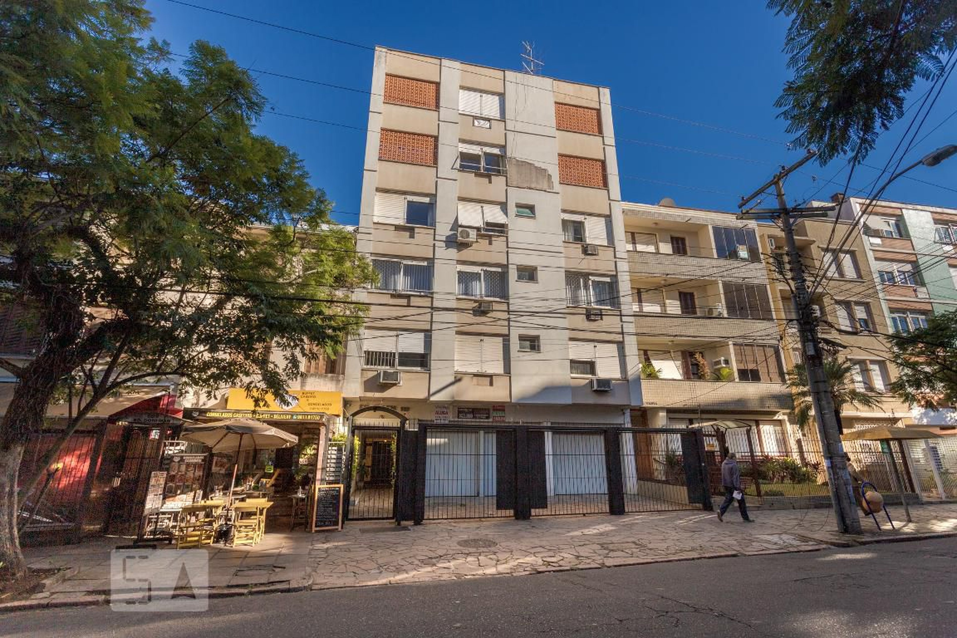 Fachada Condomínio em Rua Fernandes Vieira, 597