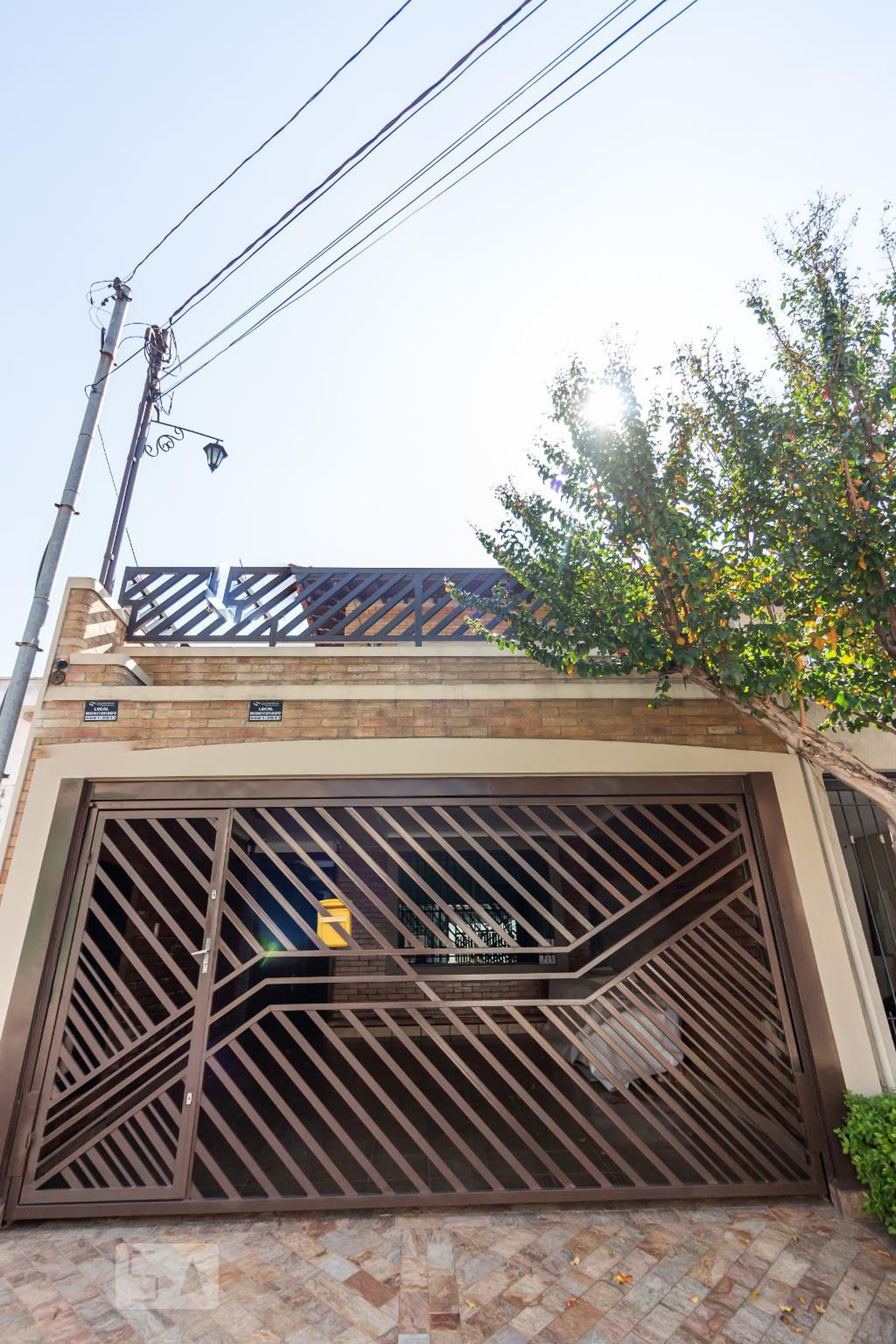 Fachada Condomínio em Rua Doutor Joel Lagos, 136