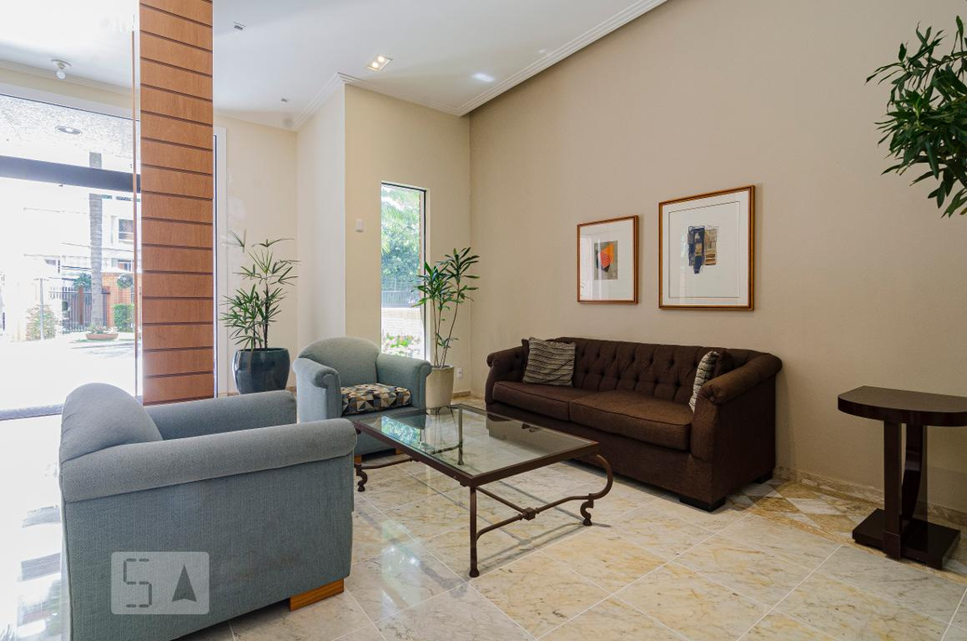 Hall de entrada - Actual Home