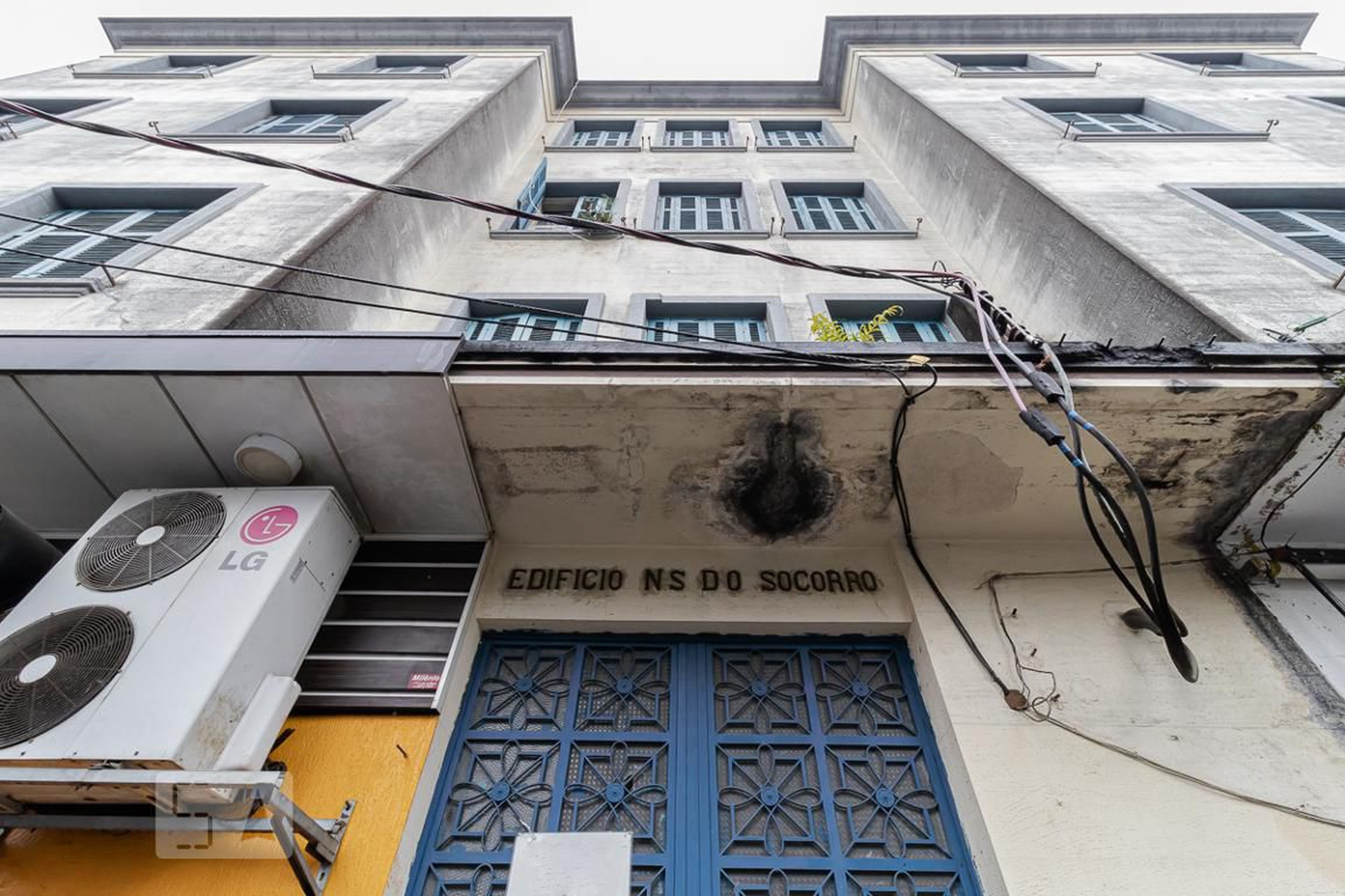 Fachada Condomínio em Rua Pandiá Calógeras, 17