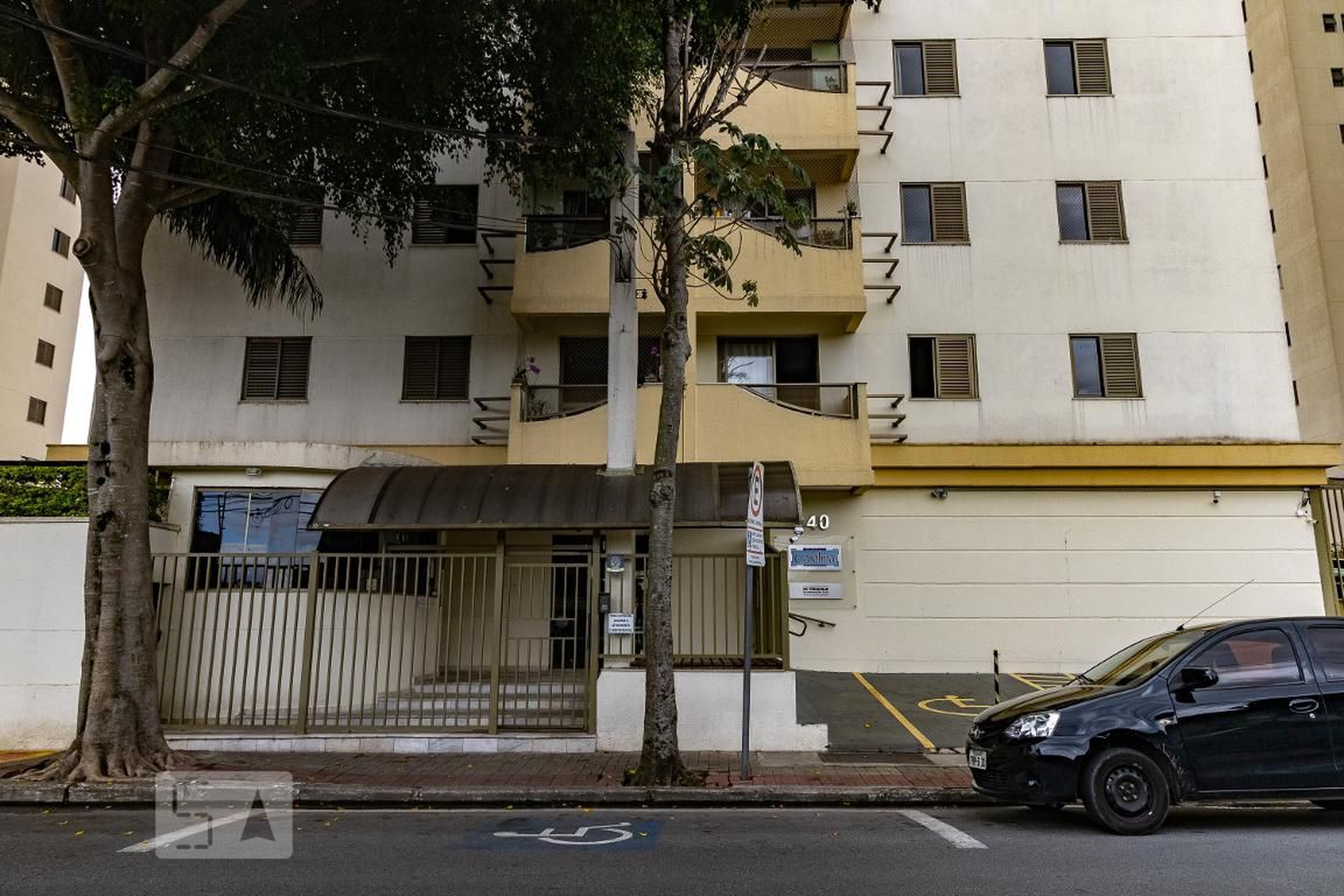 Fachada do Condomínio Residencial Carolina