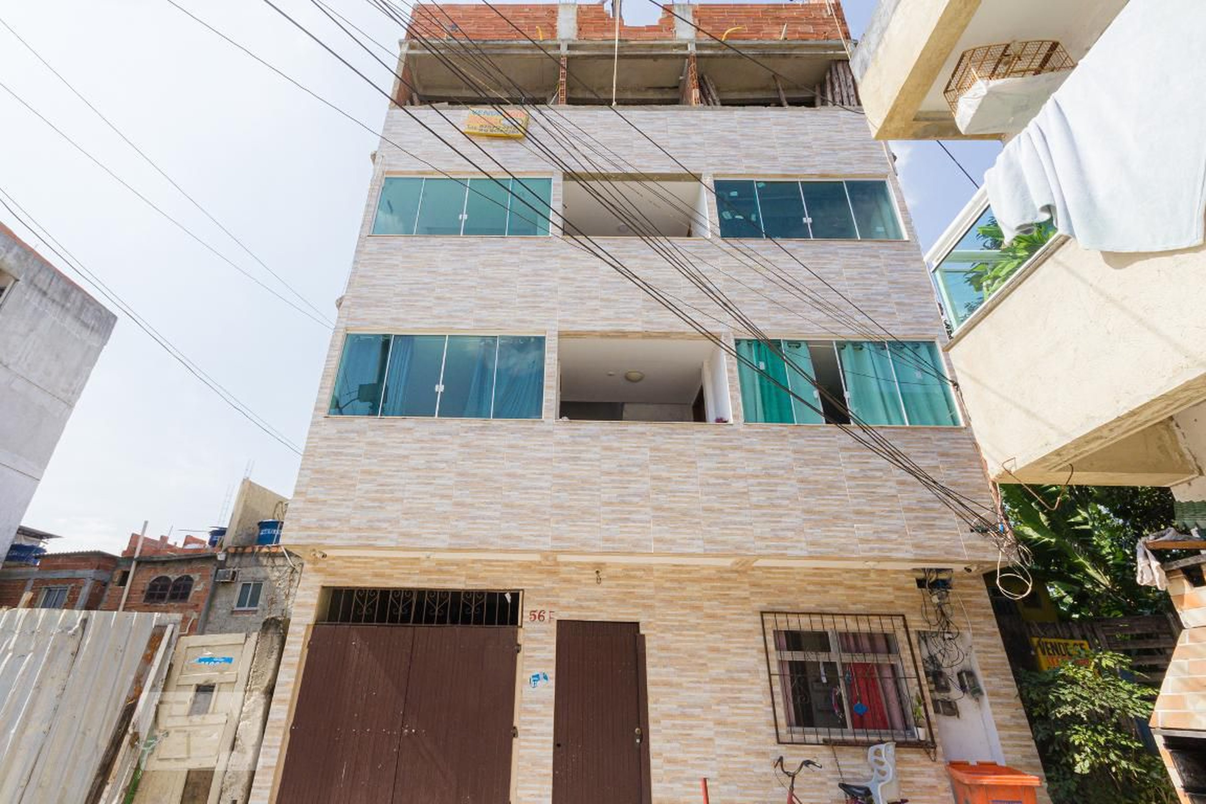 Fachada Condomínio em Avenida Isabel Domingues, 420