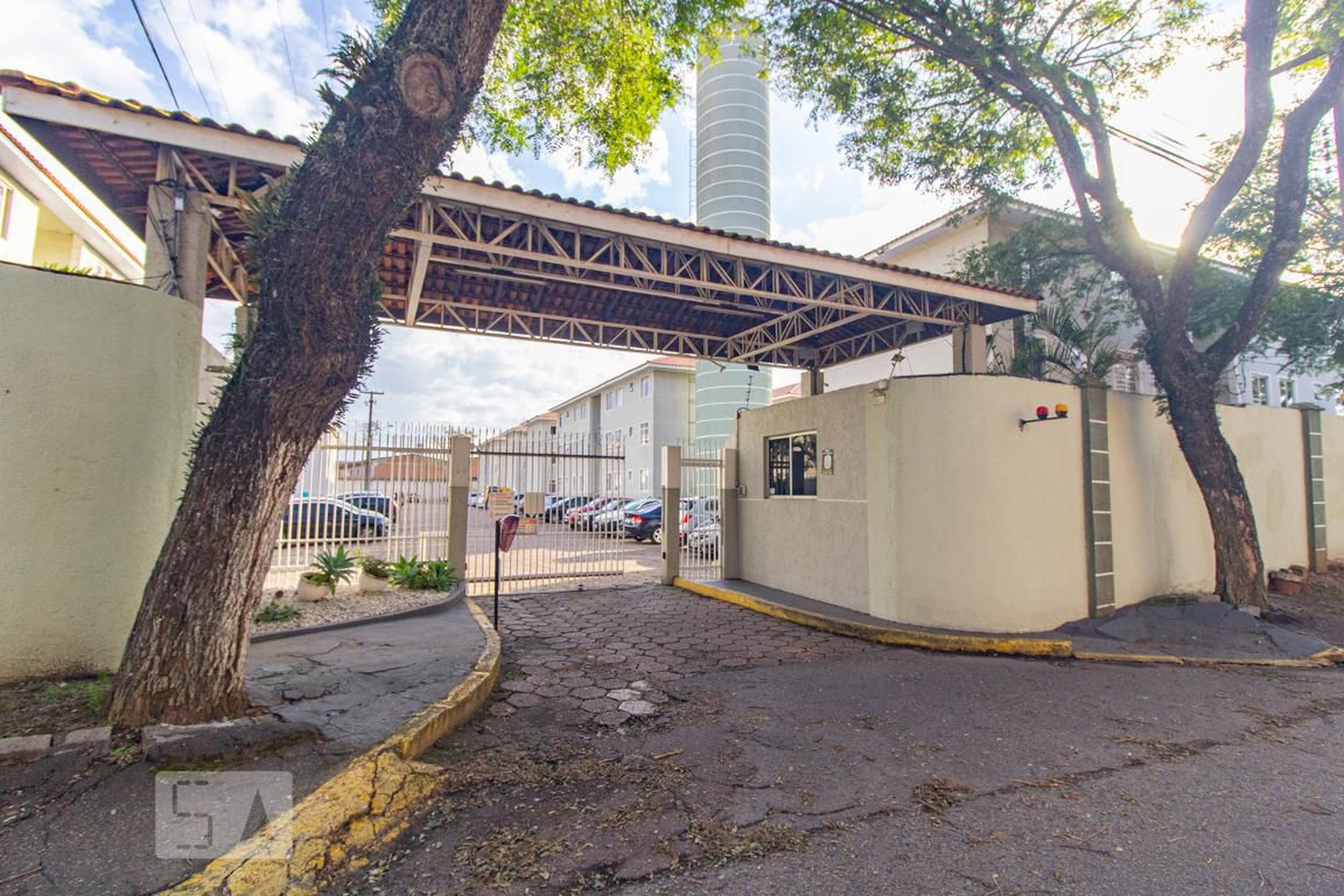 Fachada do Condomínio Condomínio em Avenida Com. Franco, 8440