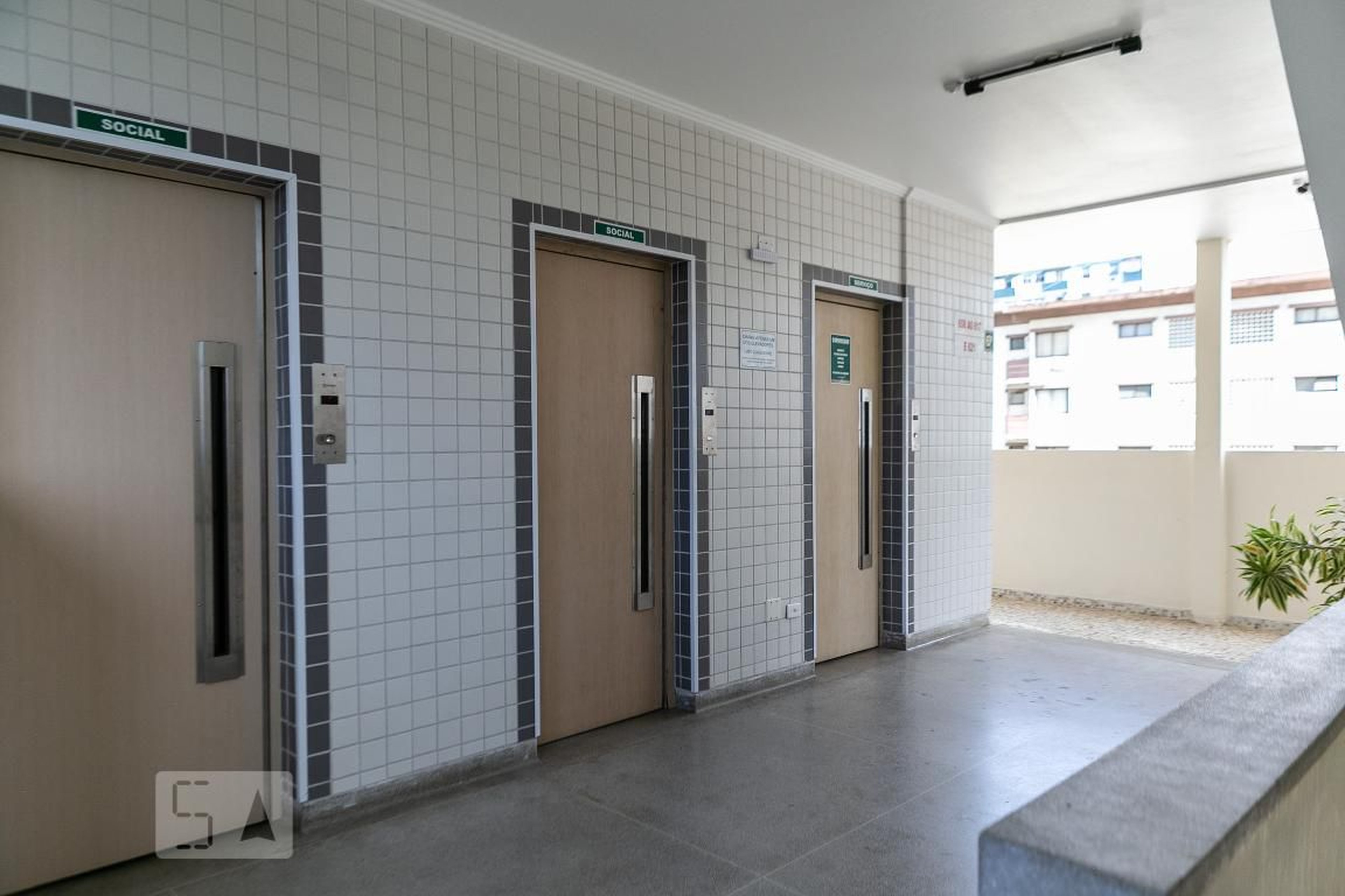 Entrada - Ad Moreira