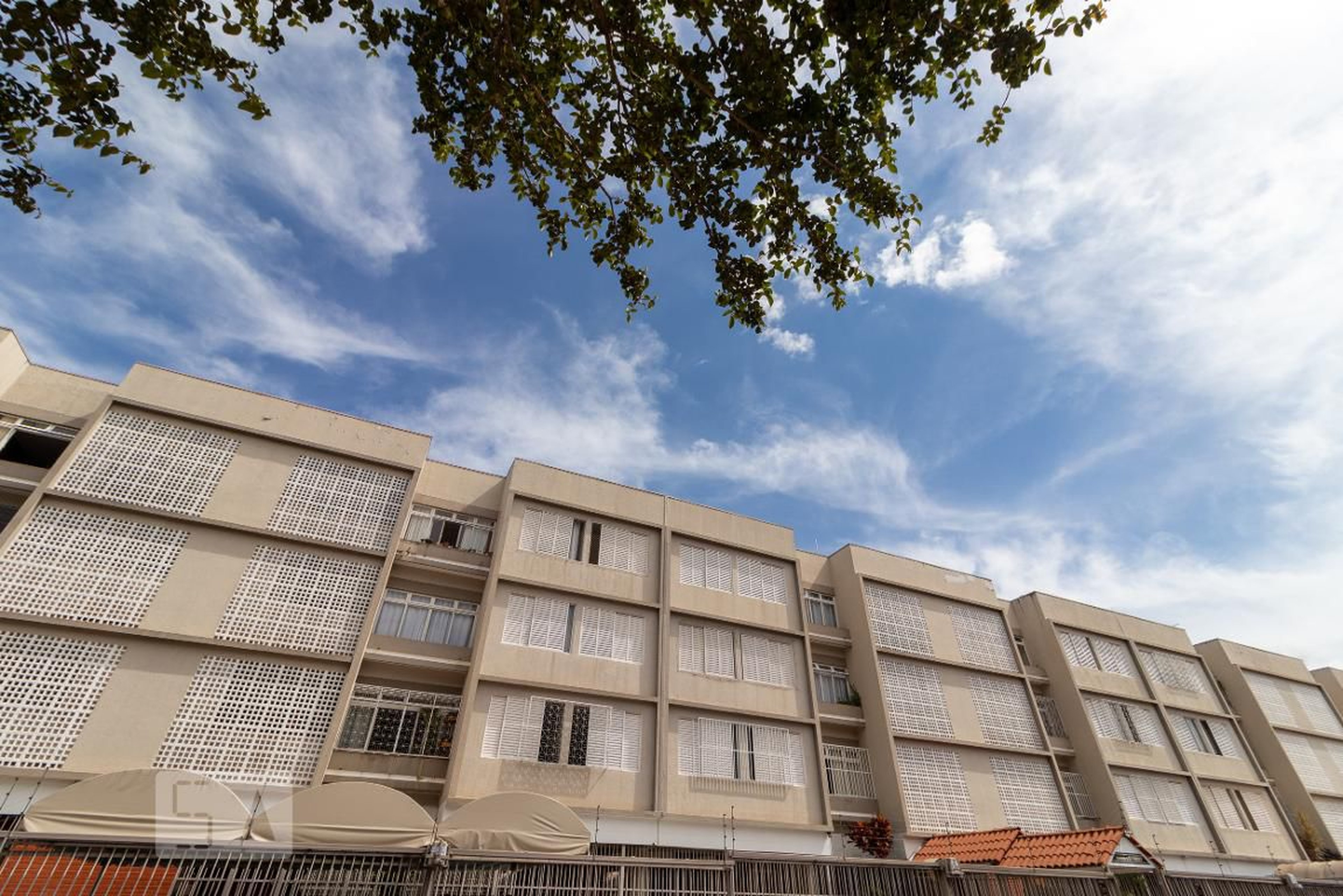 Fachada Condomínio em Qi 7, Bloco P 