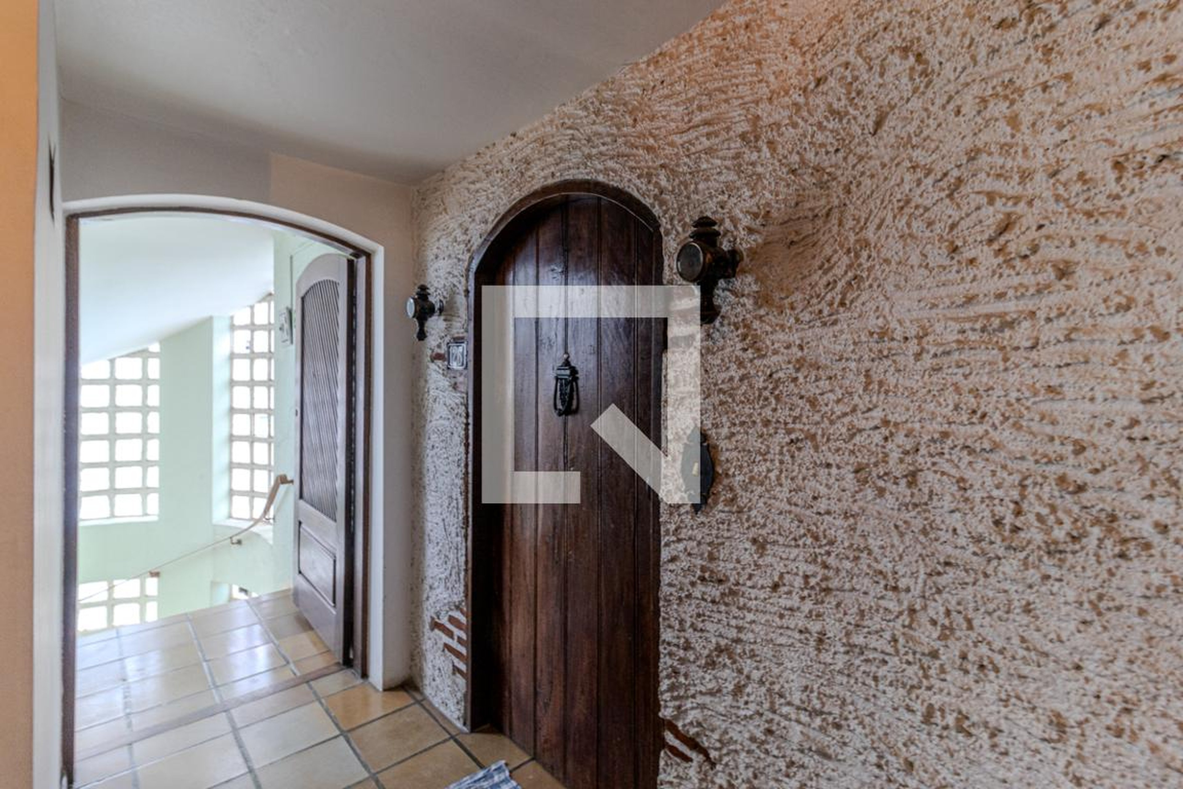 Entrada Social - Edifício Rubayat