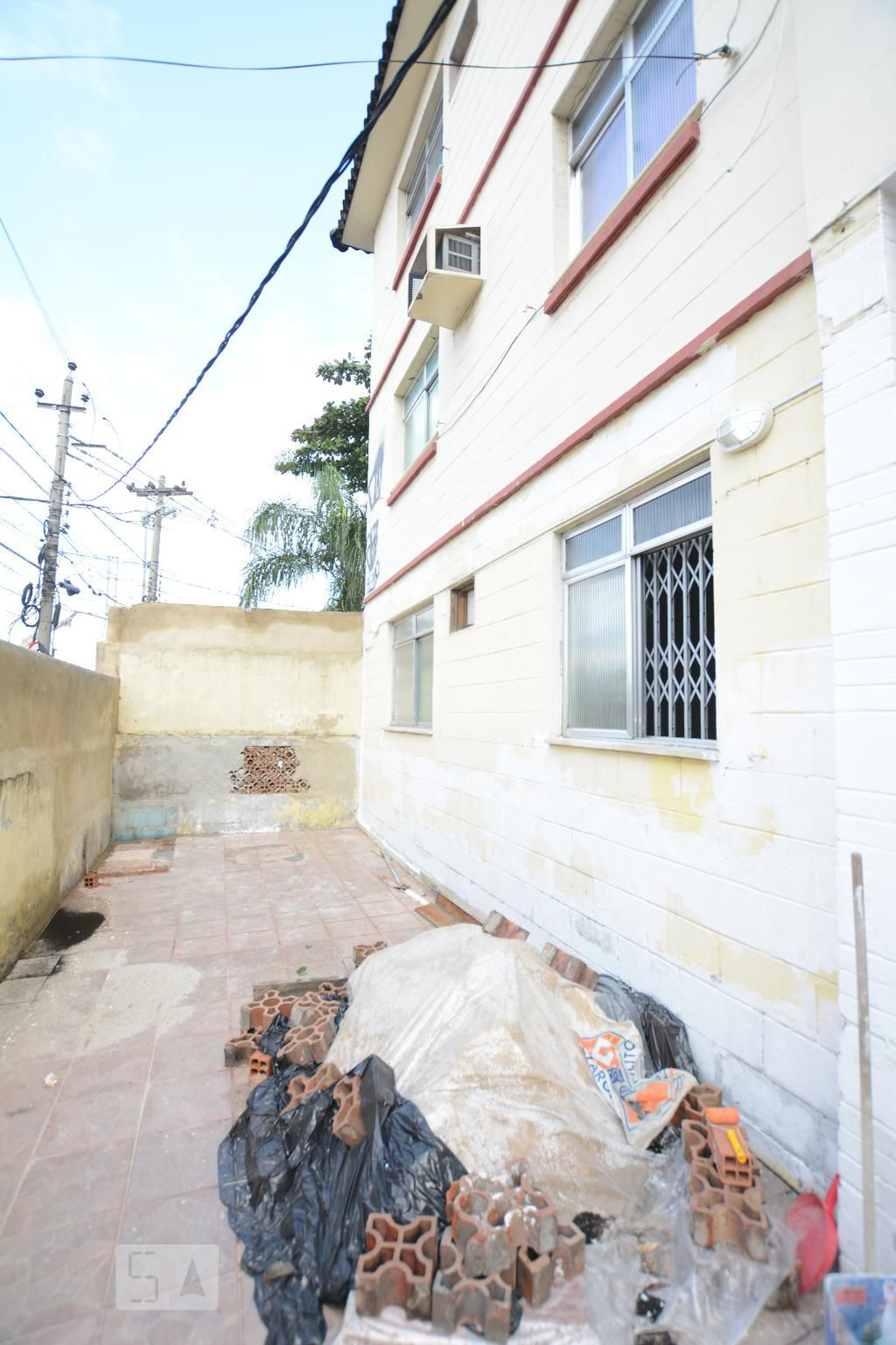 Fachada Condomínio em Avenida   Tenente Rebelo, 31