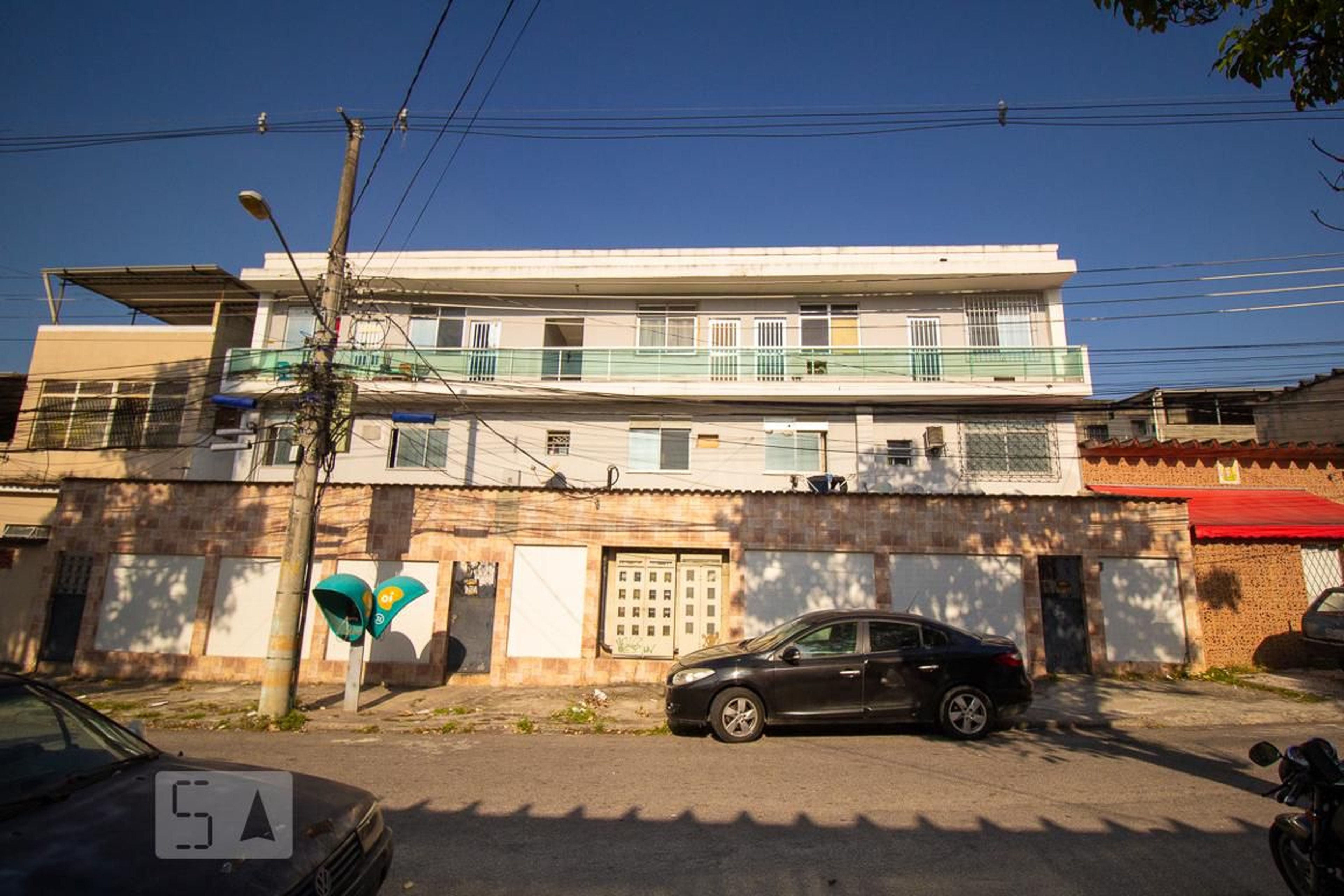 Fachada Condomínio em Rua Teixeira de Pinho, 6