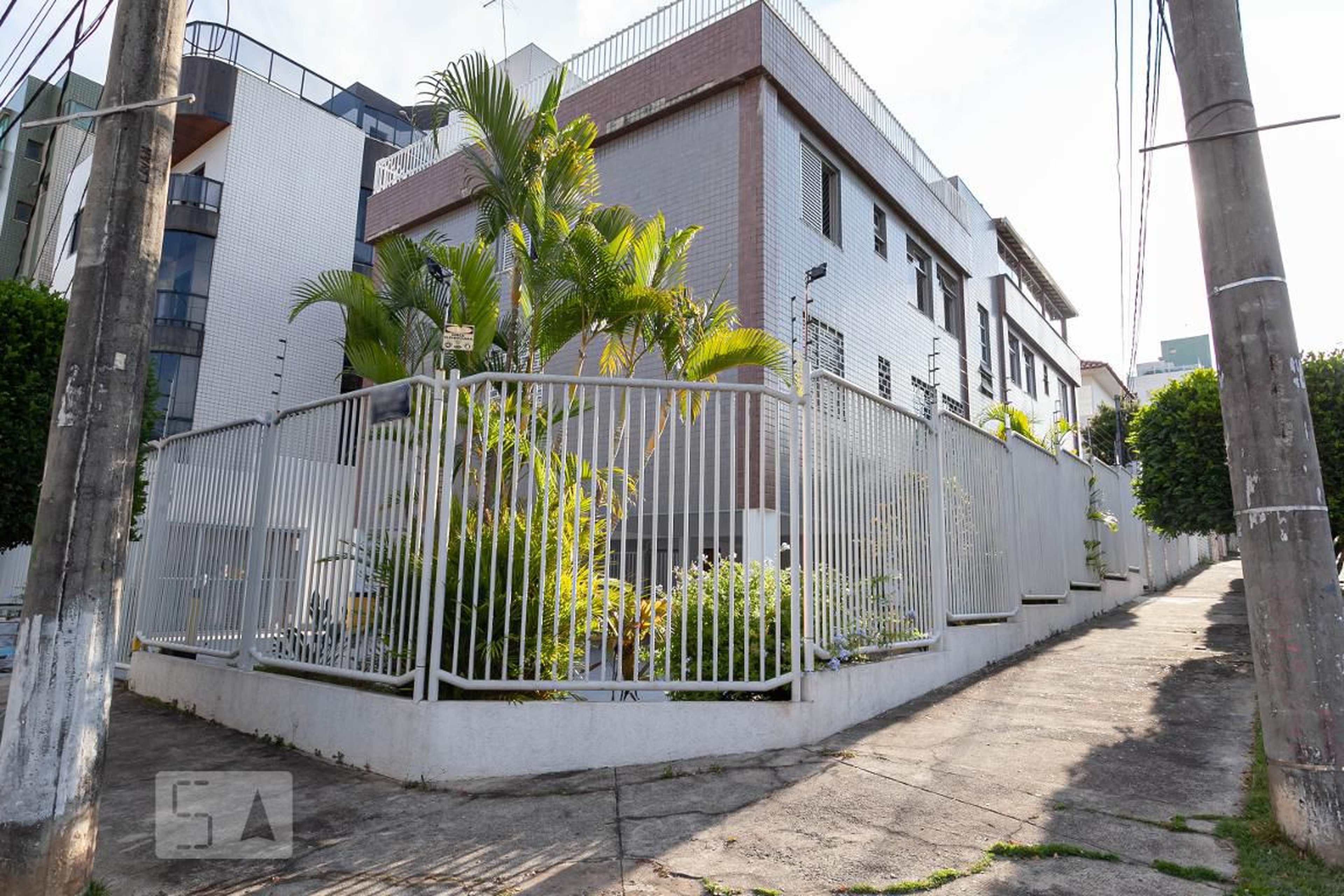 Fachada Condomínio em Avenida Pedro Serafim Ferreira, 95