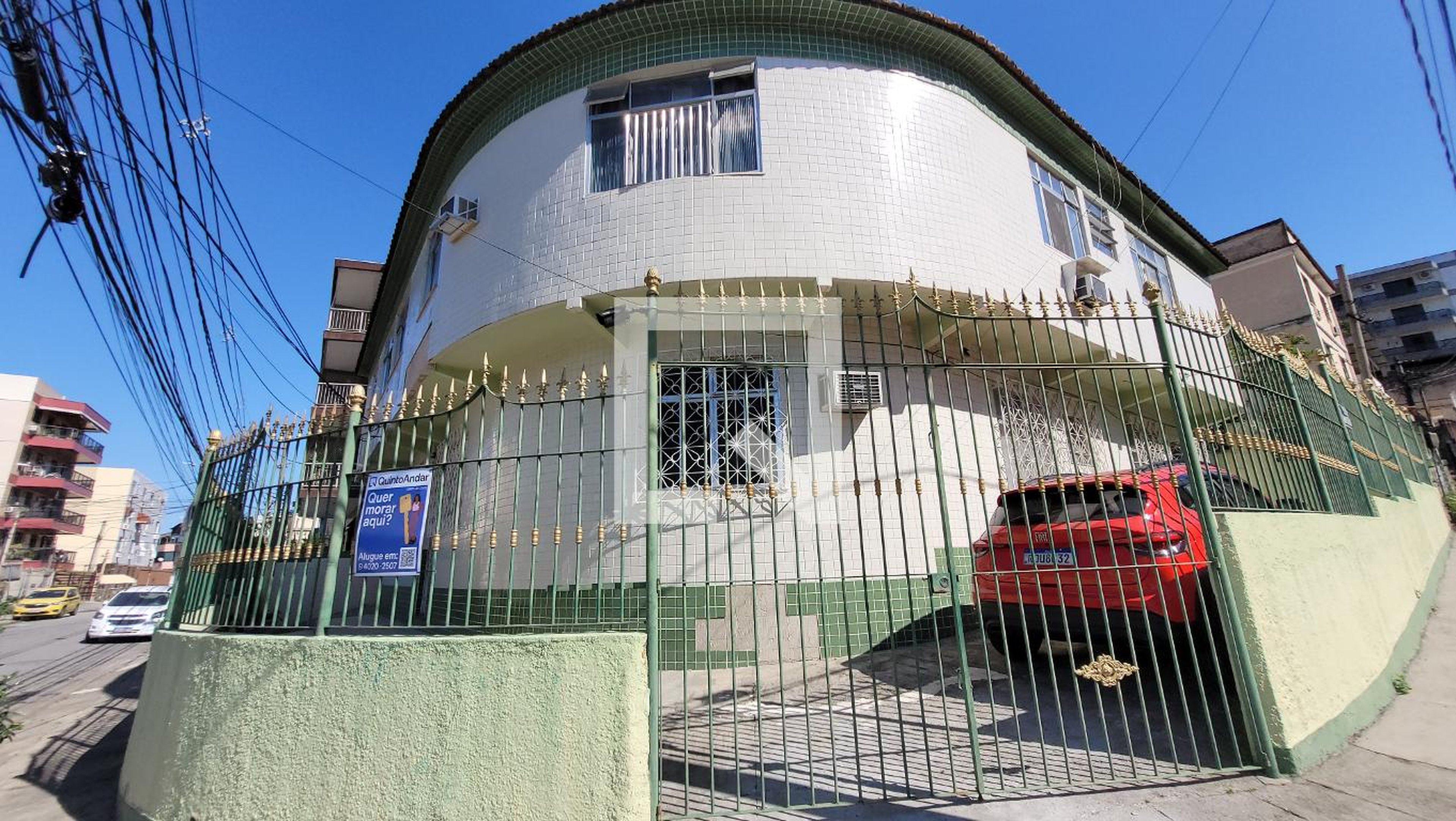 Fachada Condomínio em Rua Professor Oscár Clark, 109