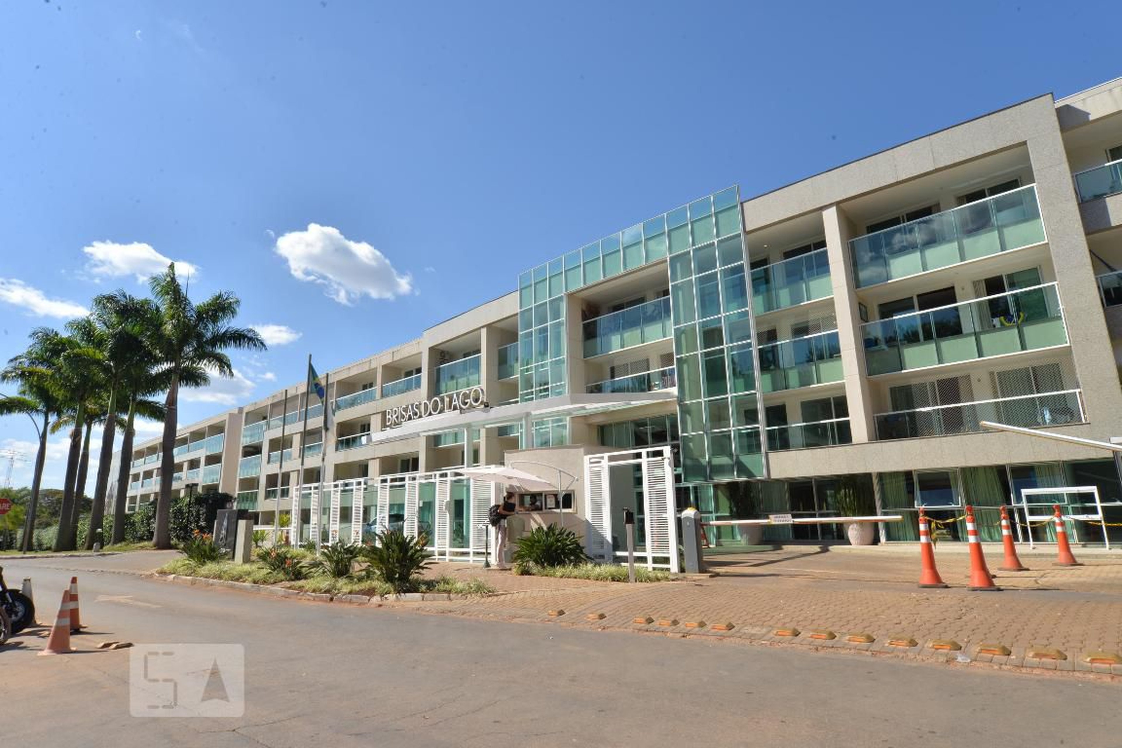 Fachada Condomínio em Sces Trecho 4, Condominio Brisas do Lago, 11303