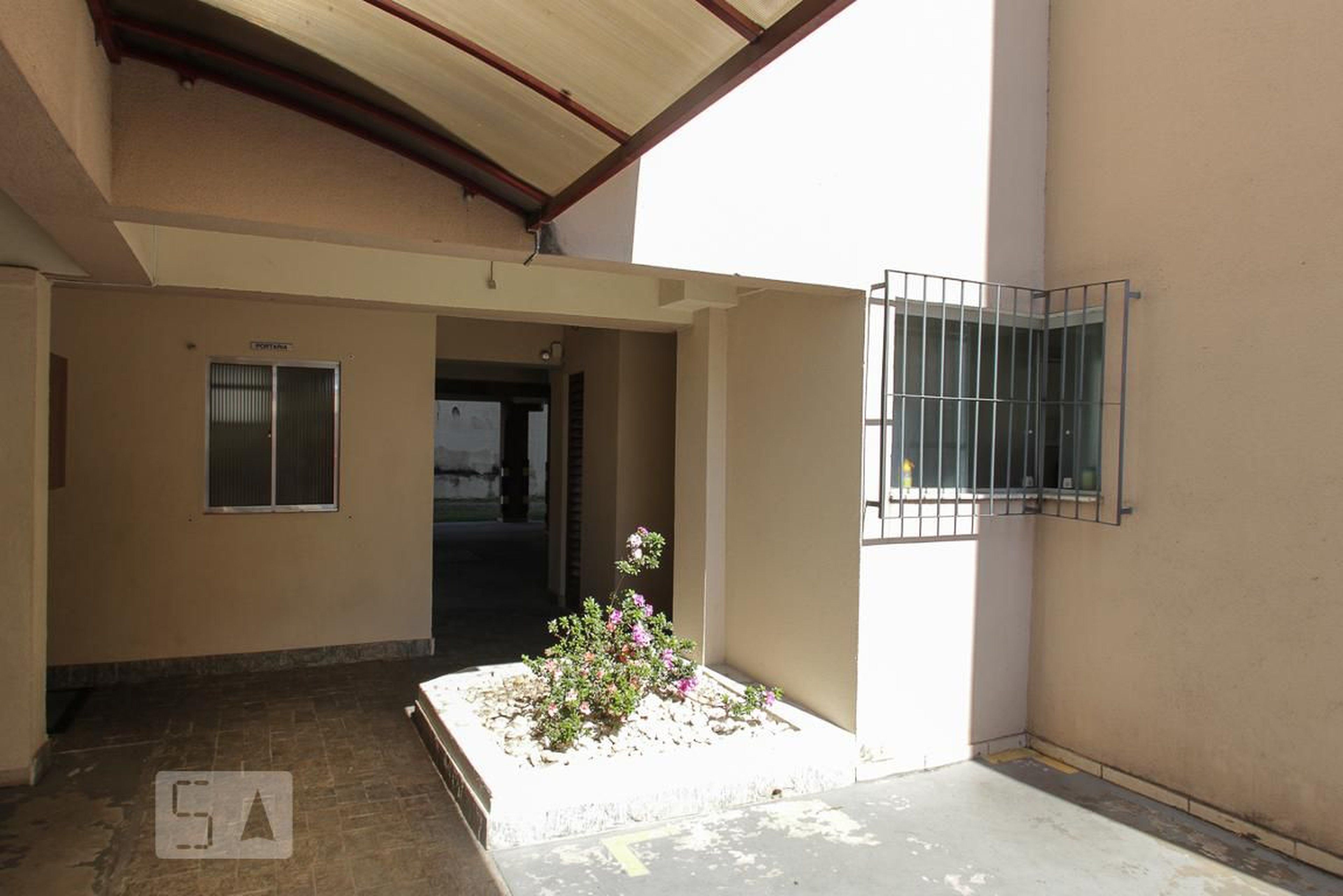 Entrada do Prédio - Edifício Tunisia