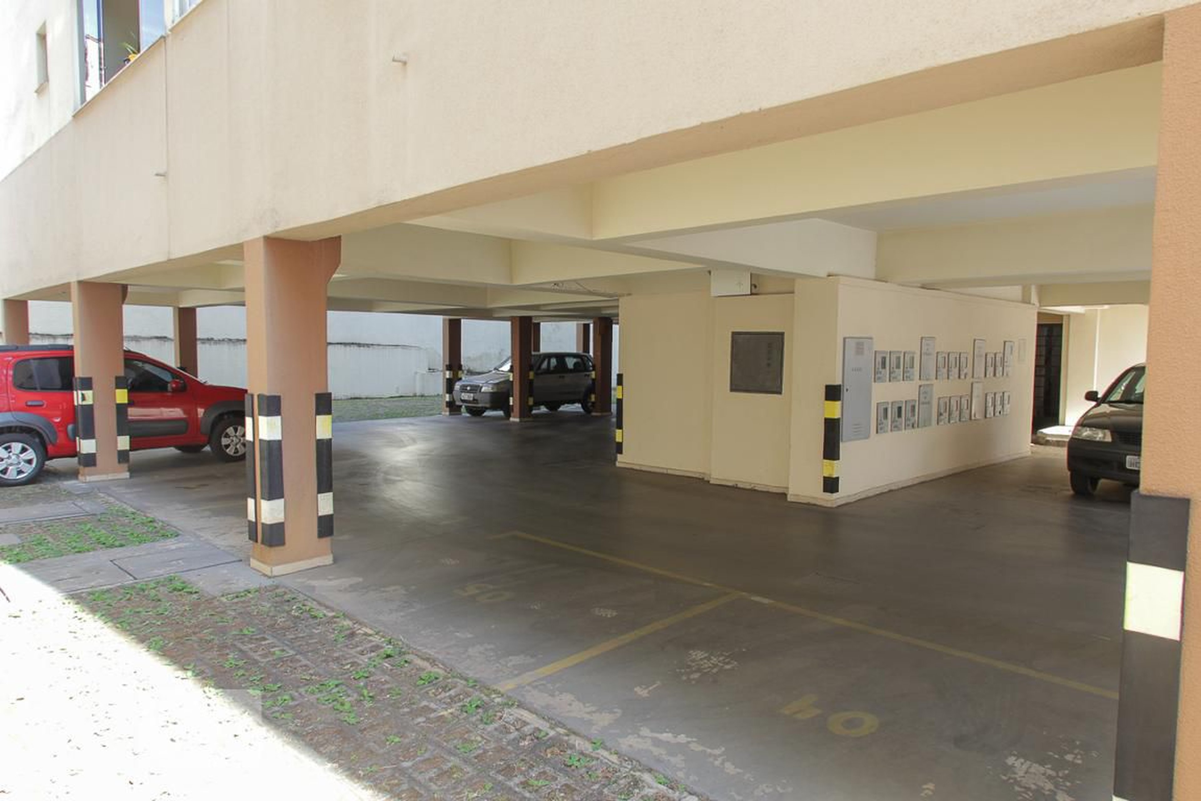 Estacionamento - Edifício Tunisia