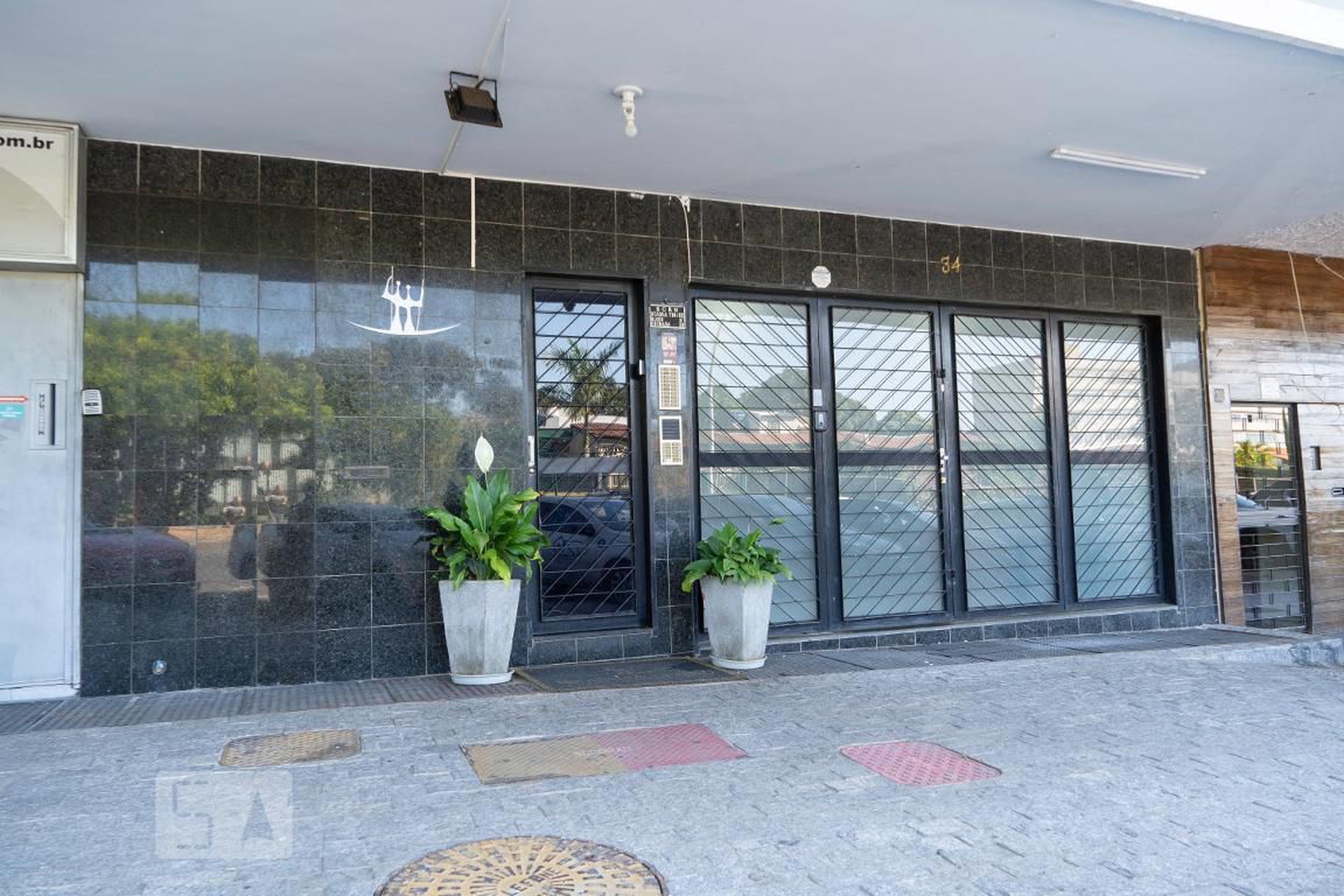 Fachada Condomínio em Scrn, 202