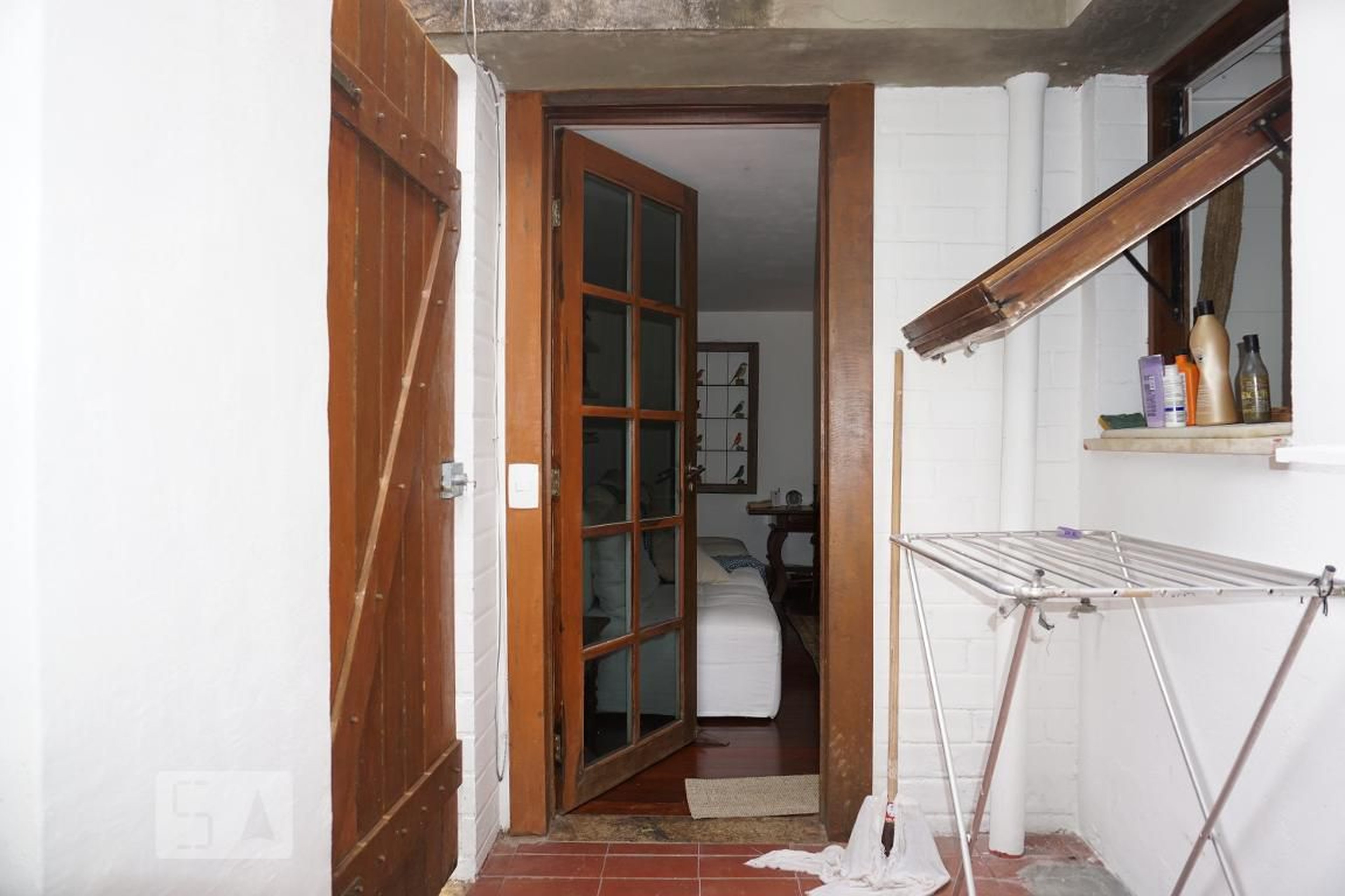 Hall - Povoado das Canoas