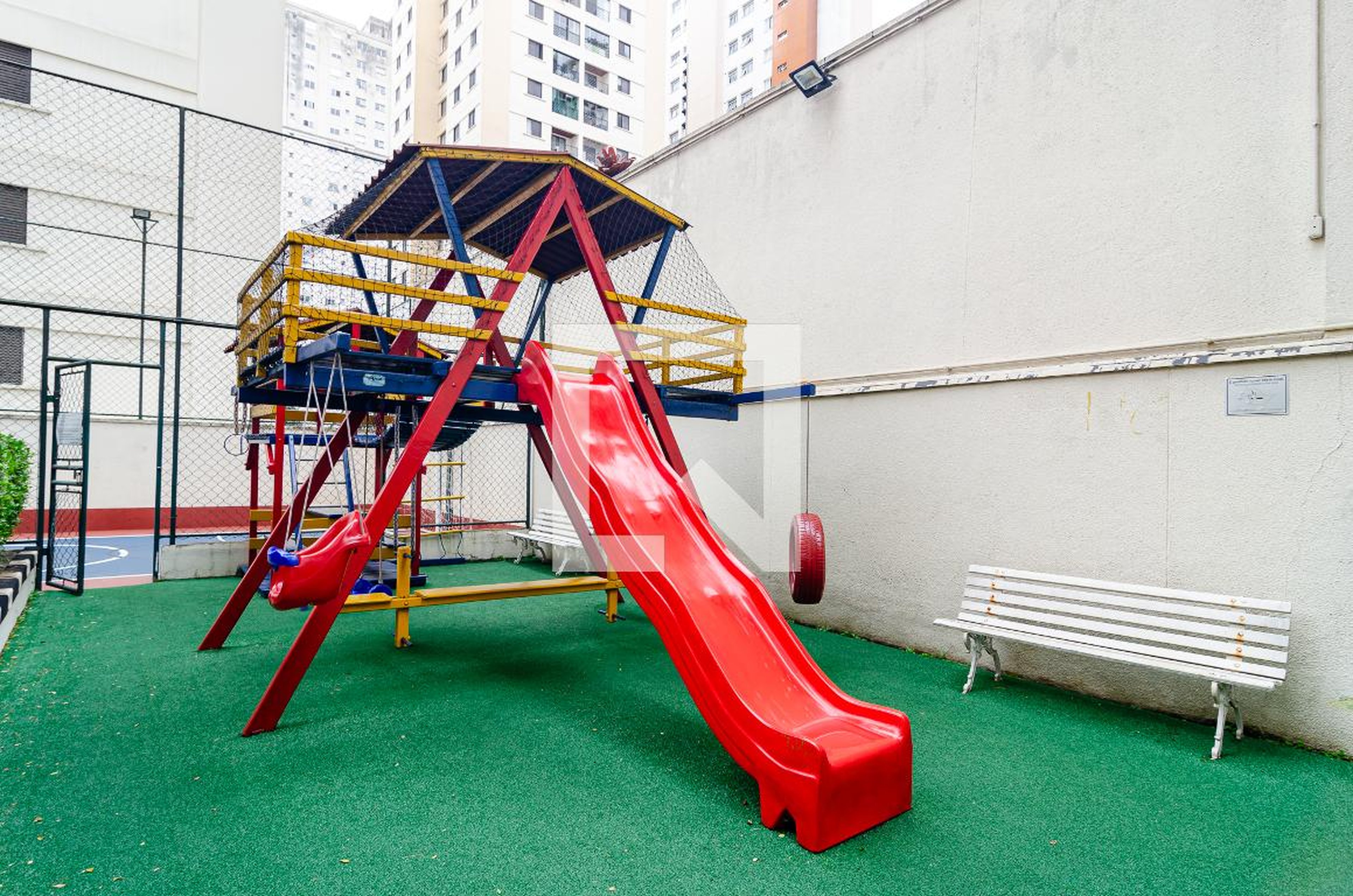 Playground - Edifício Annecy