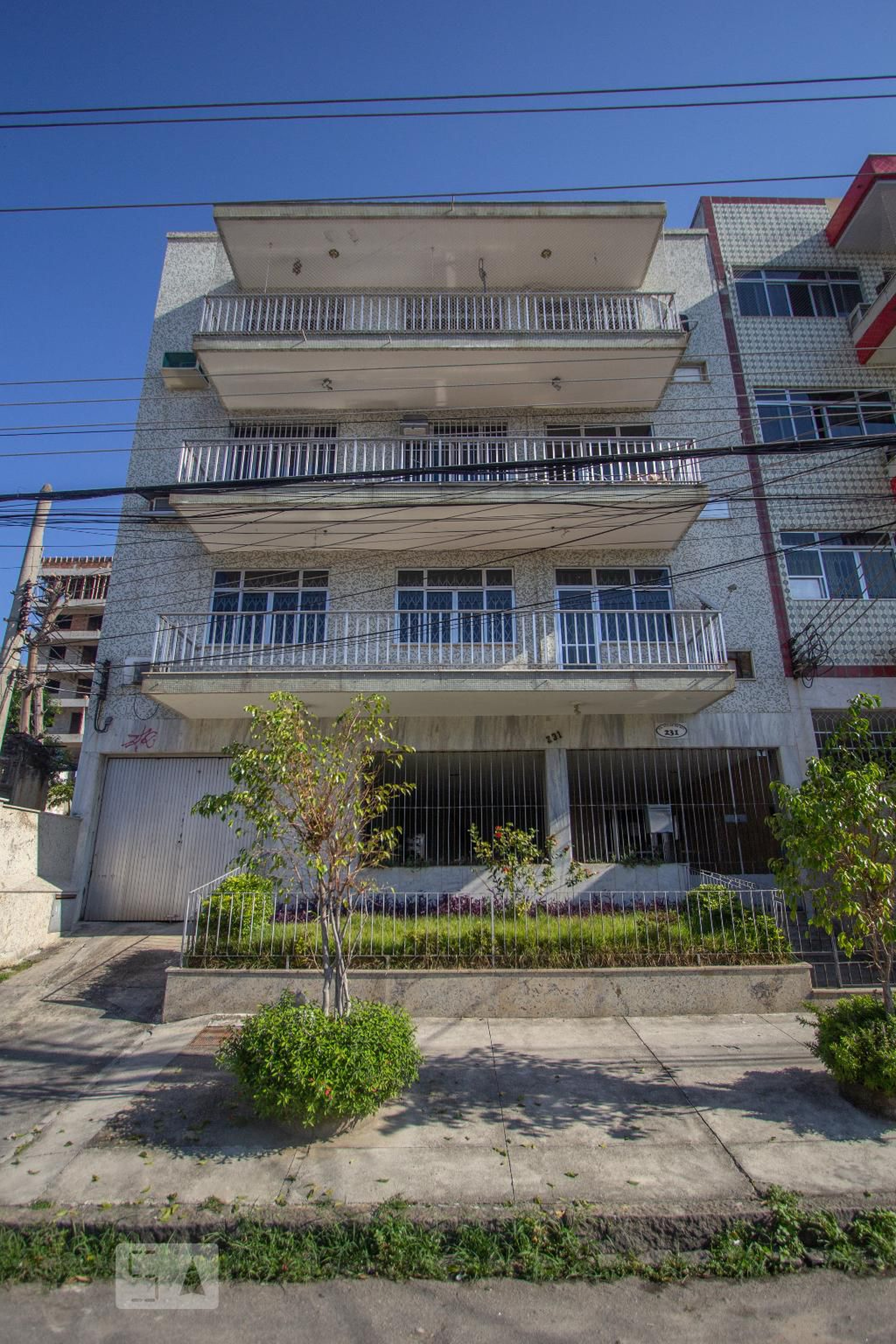 Fachada Condomínio em Rua Conselheiro Paulino, 231