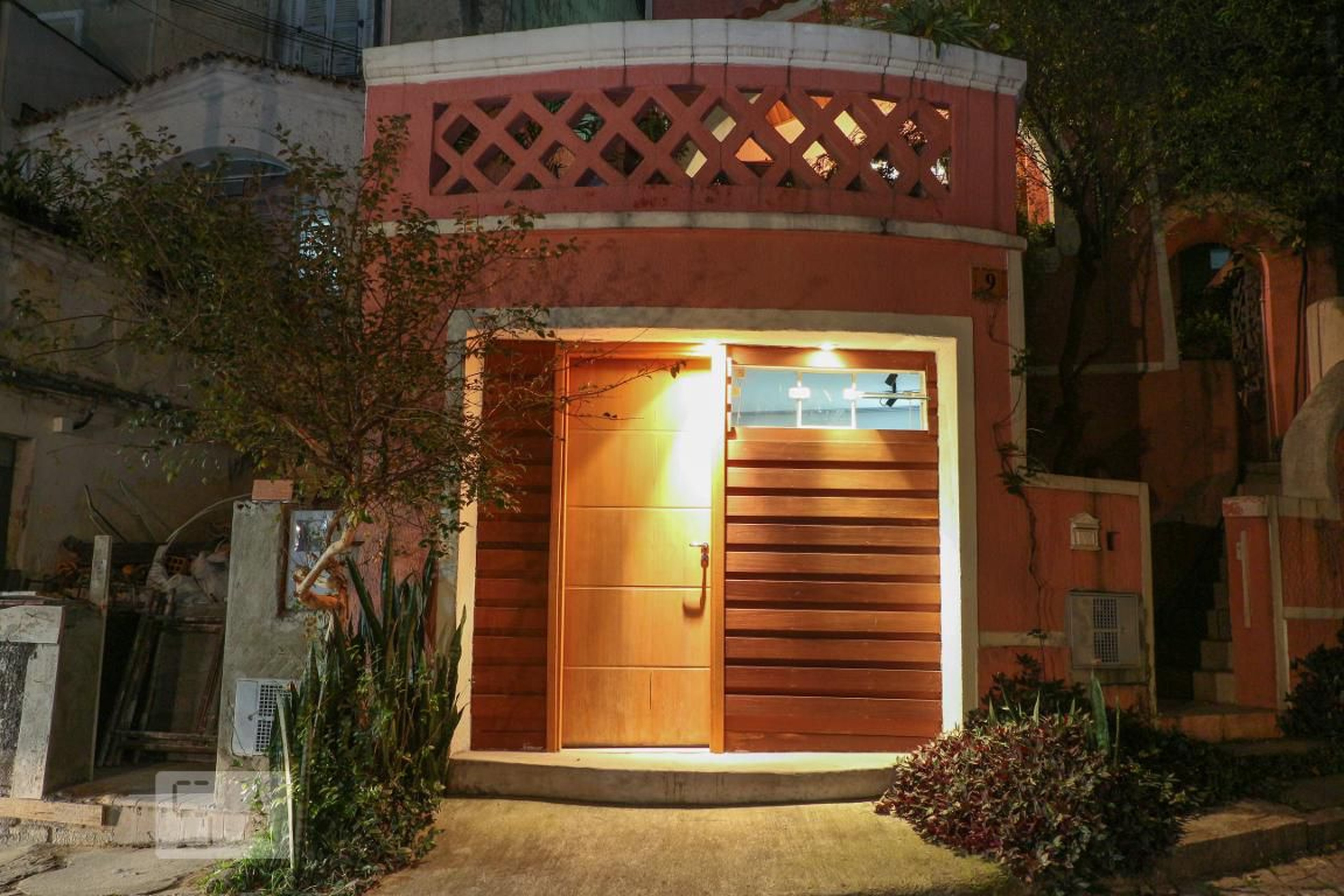 Fachada Condomínio em Rua Florindo Braglia, 9 