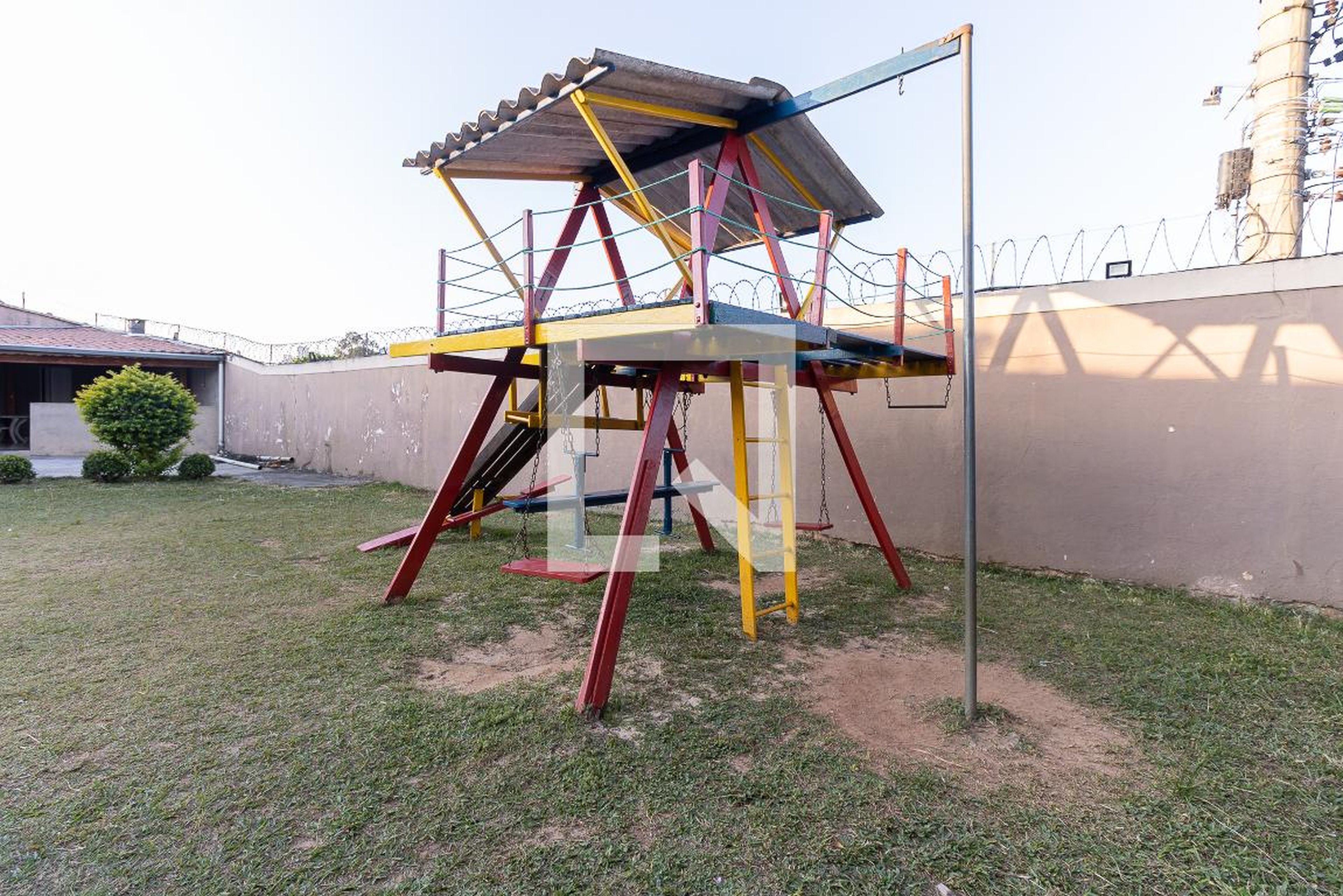 Playground - Satelite