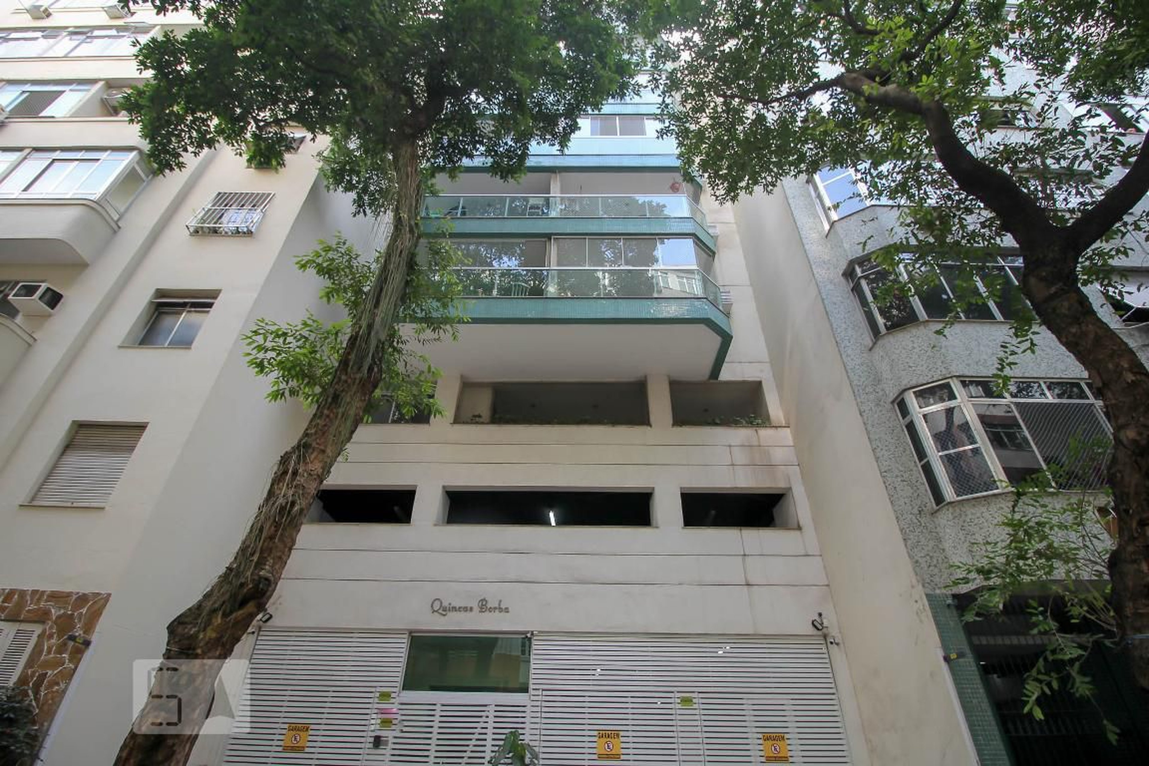 Fachada do Prédio Condomínio Quincass Borbas