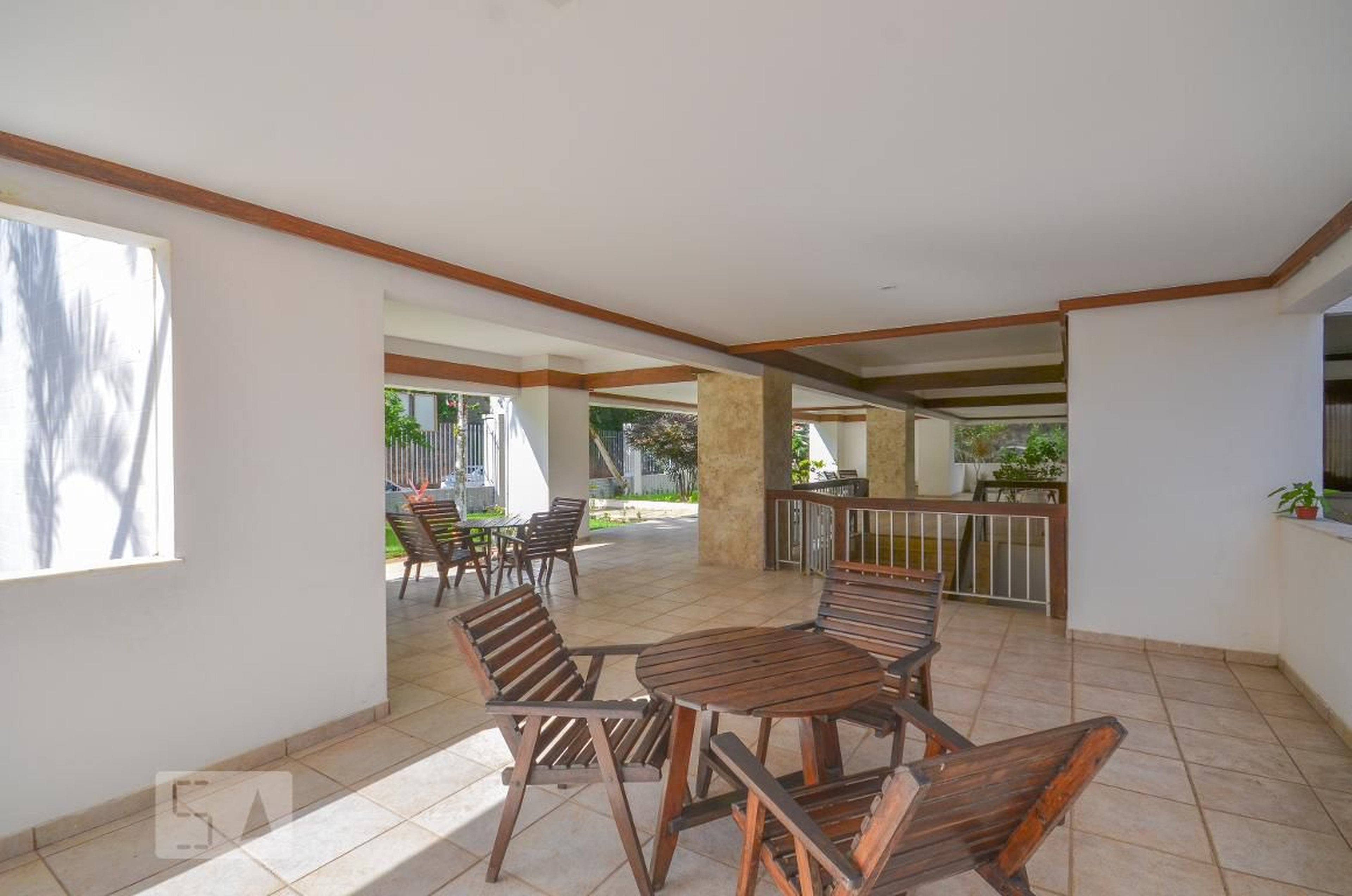 Entrada Edifício Maria Manuela