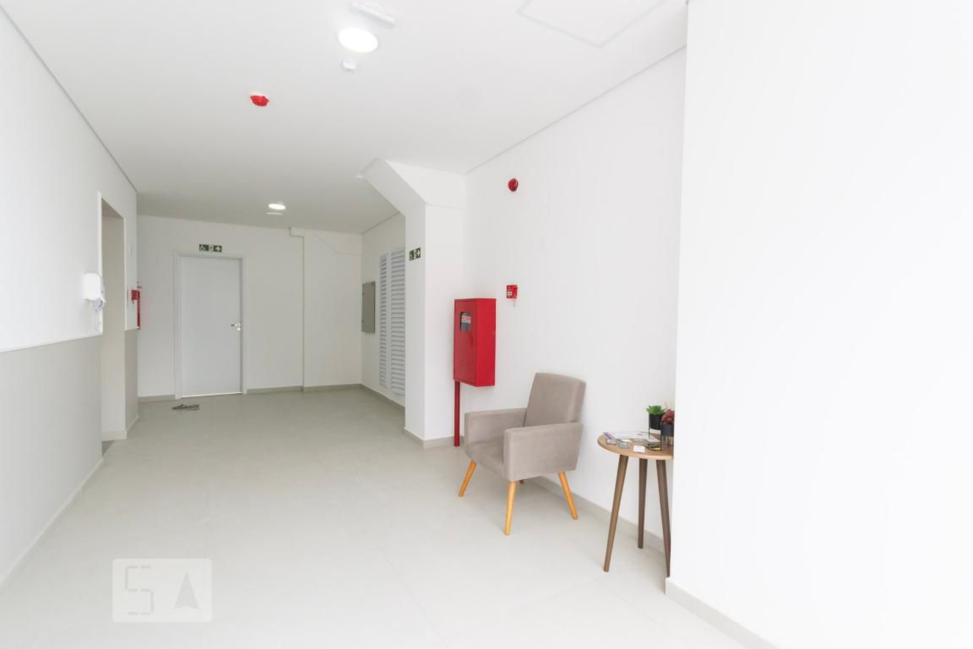 Hall Condomínio em Rua São Joaquim, 226