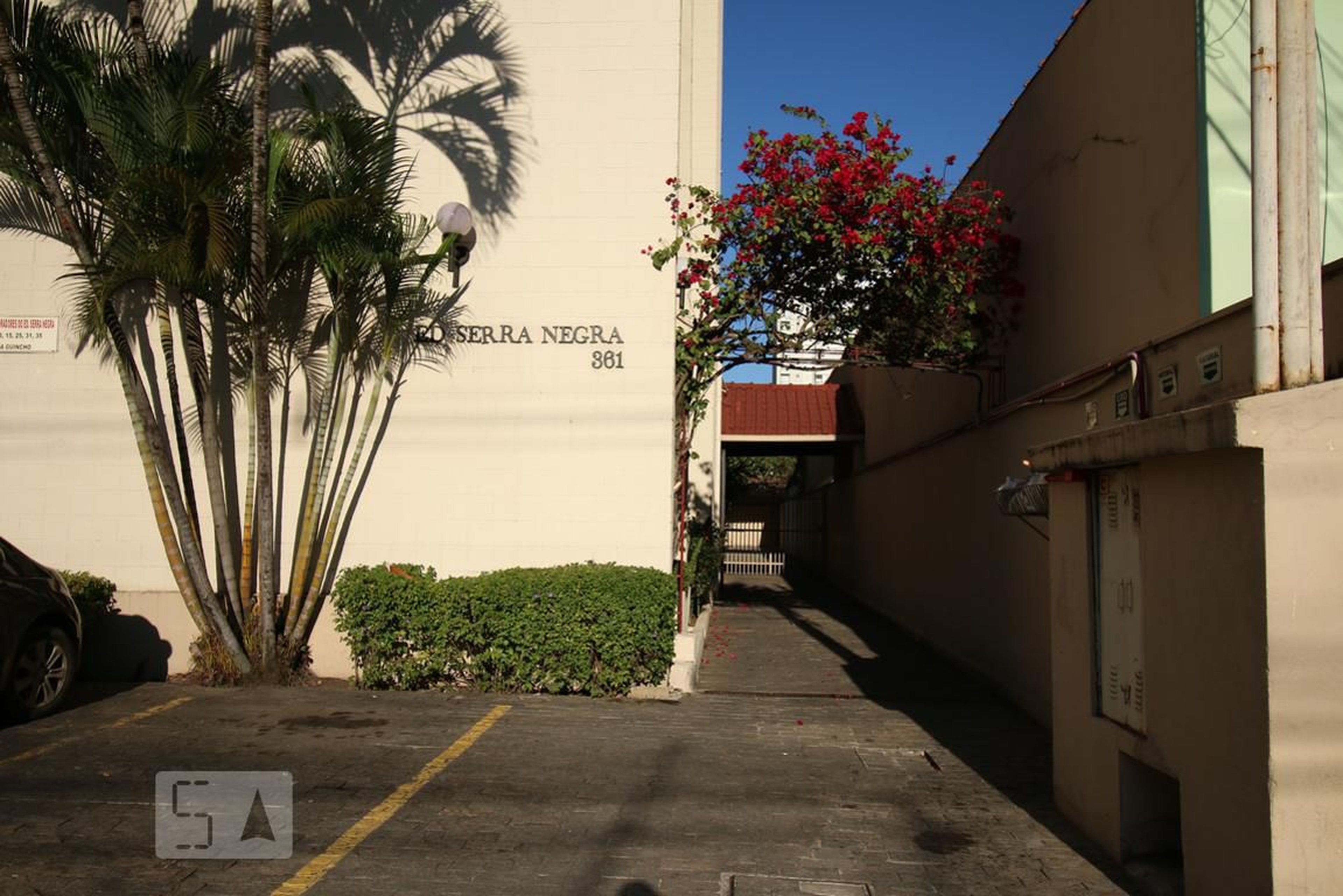 Fachada Condomínio em Rua Jorge Barbosa Moreira, 361