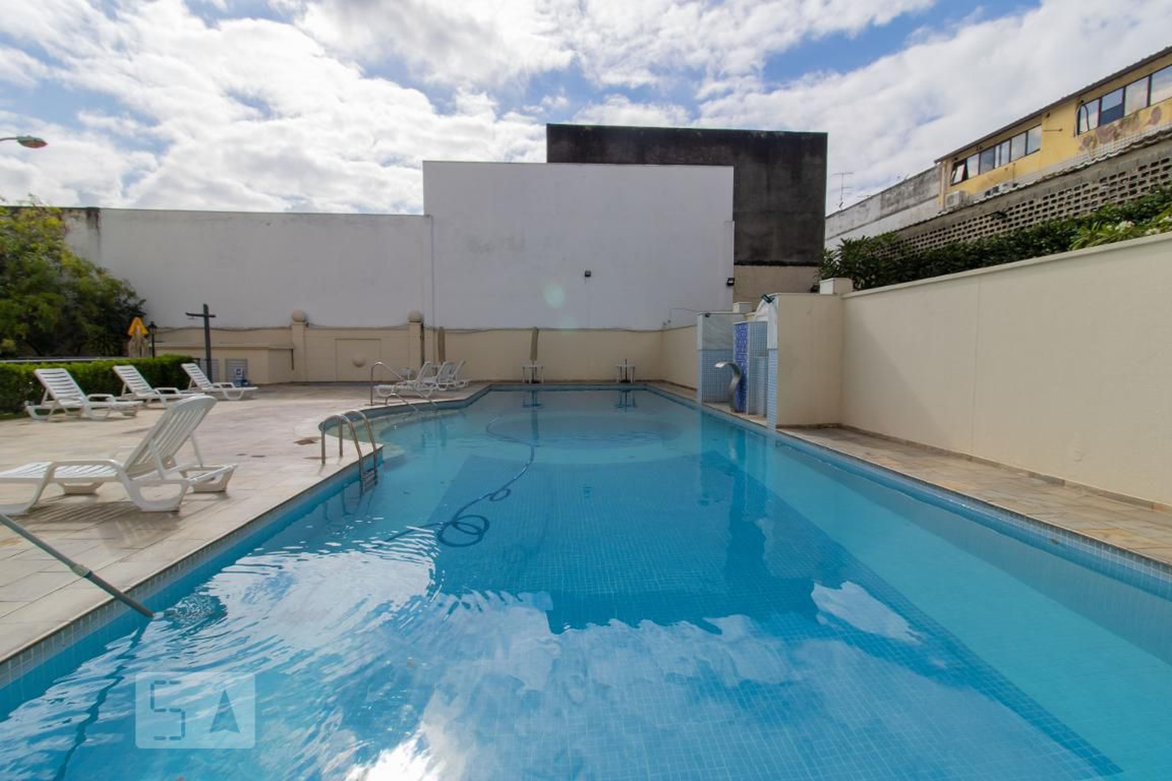 Piscina - Vila Florença