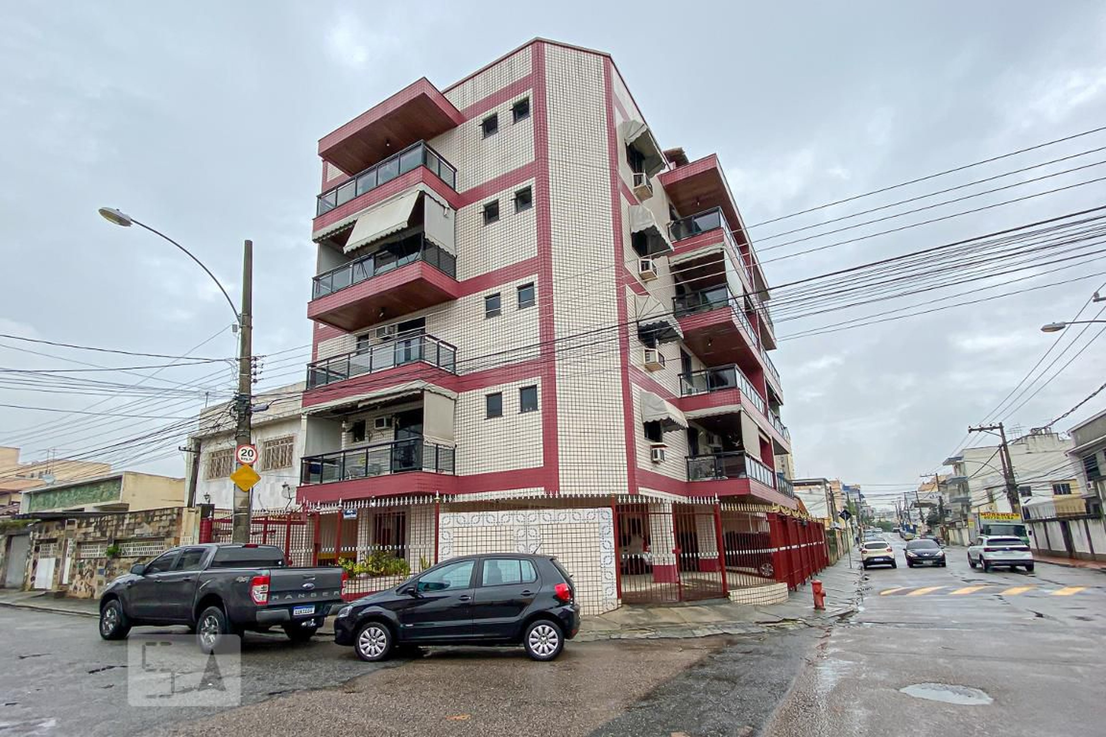 Fachada Condomínio em Rua Arquimedes Memória, 297