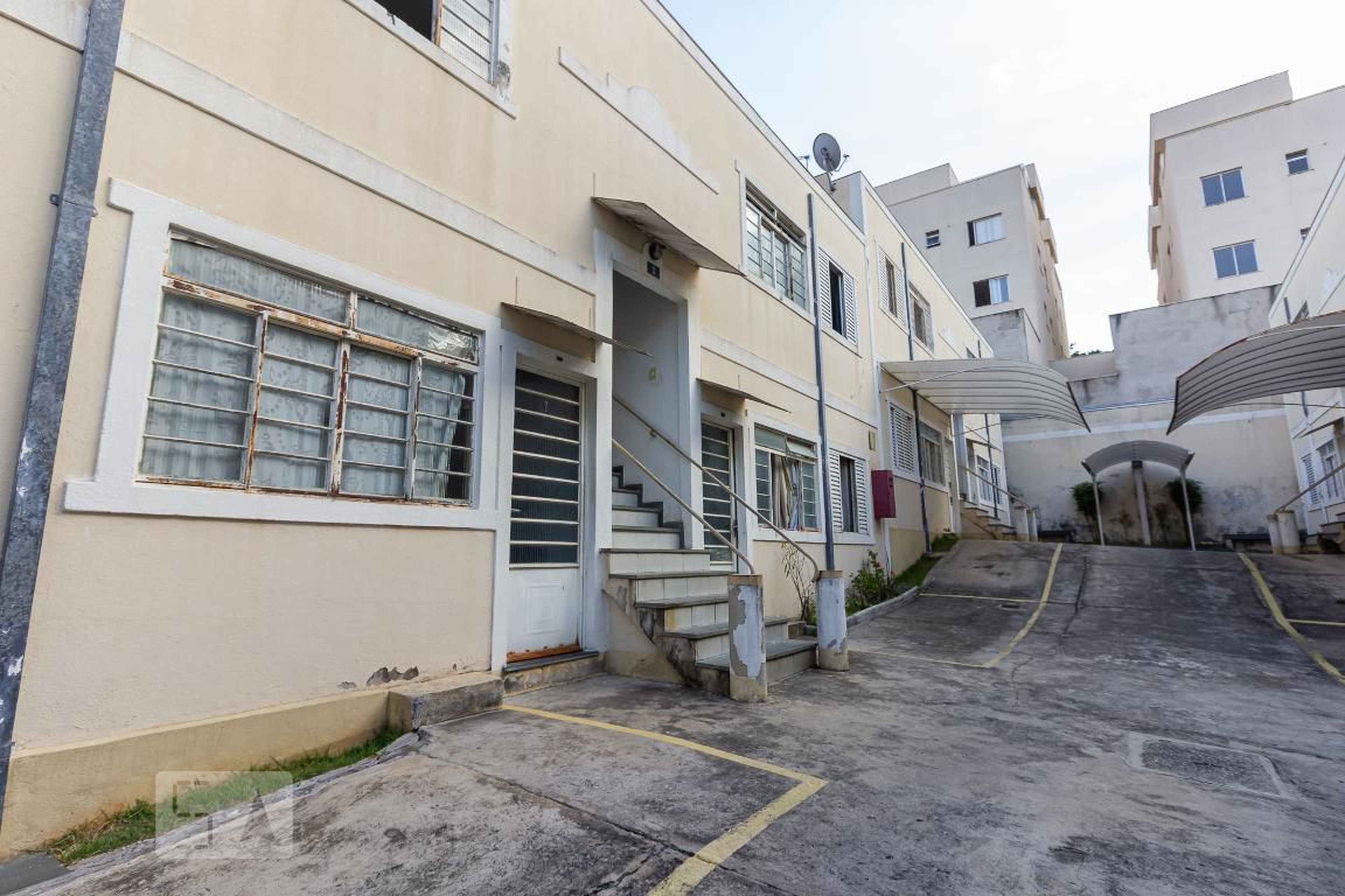 Fachada Condomínio em Rua Olávo Bilac, 1189