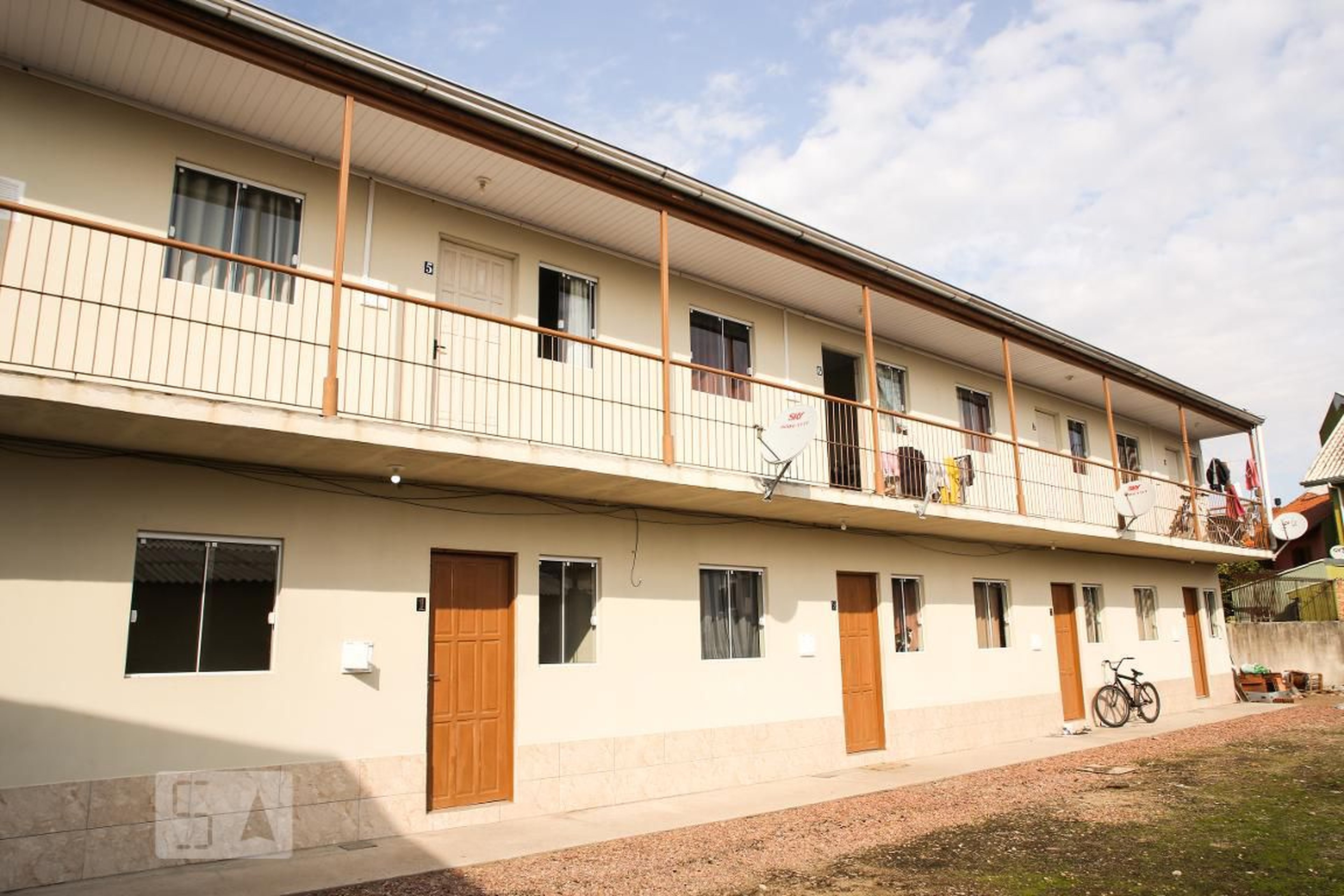 Fachada Condomínio em Estrada Campo Novo Beco D, 18