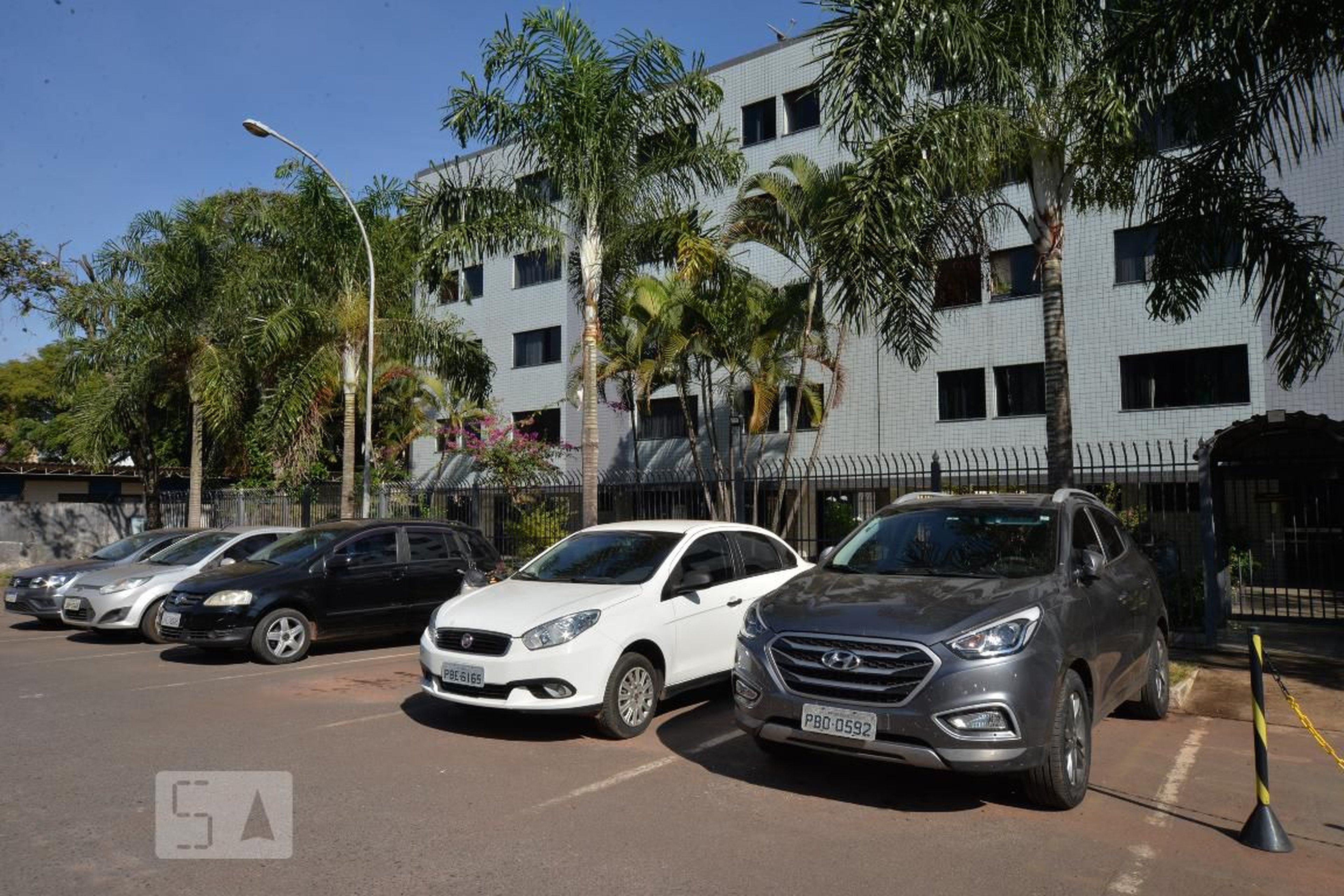 Fachada Condomínio em Shces Quadra 203 Bloco C, 205