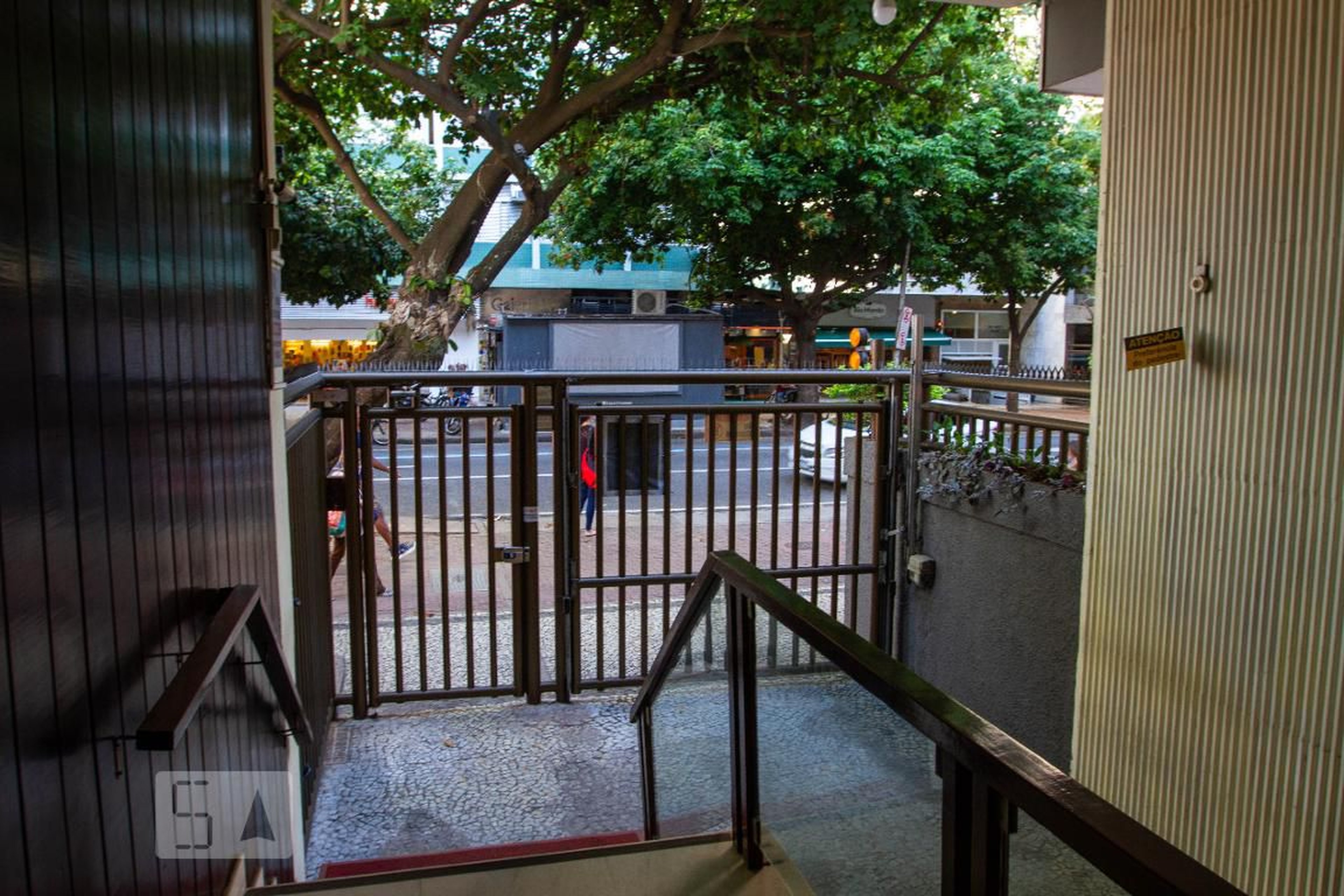 Entrada do Prédio - null