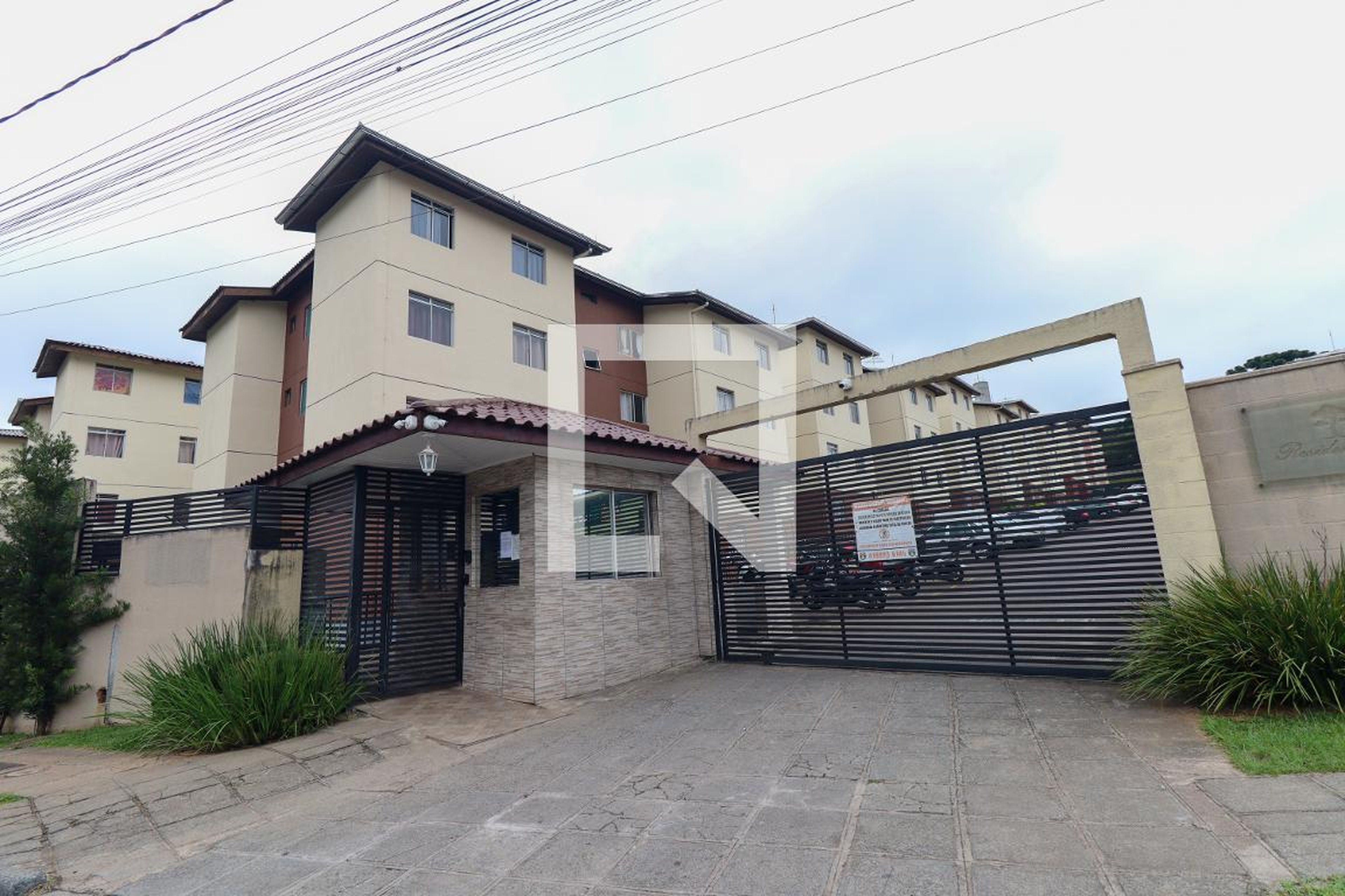 Fachada do Condomínio Residencial Imbuia IV