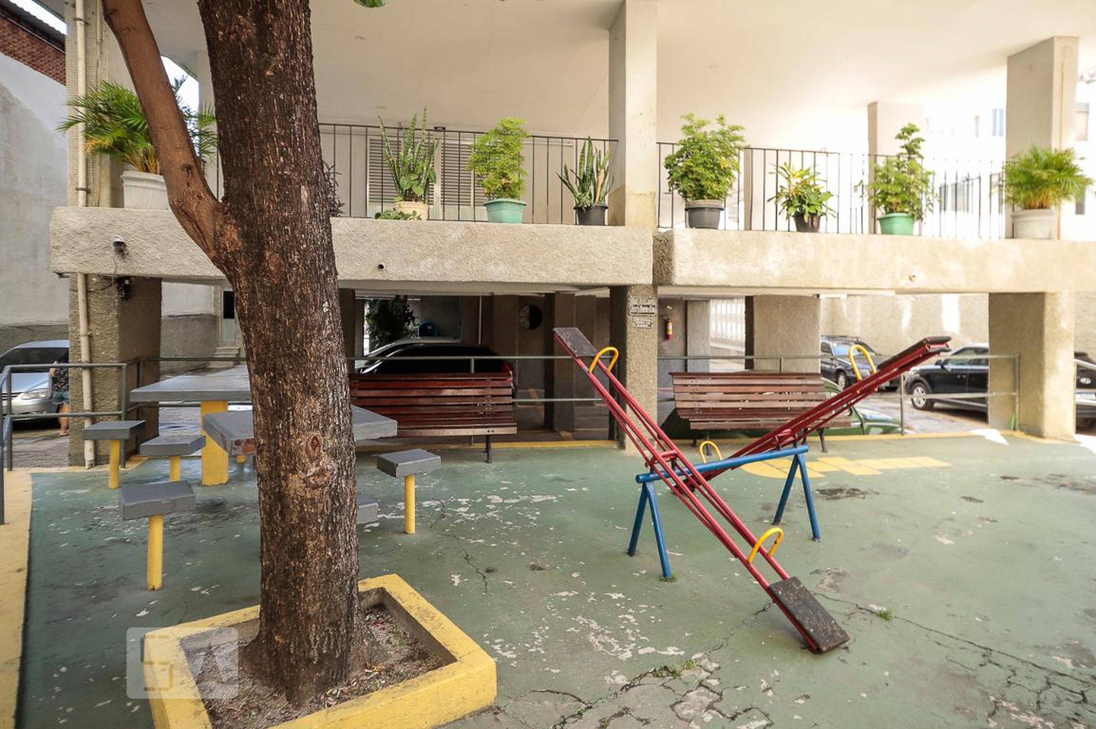 Playground - Hécio Affonso