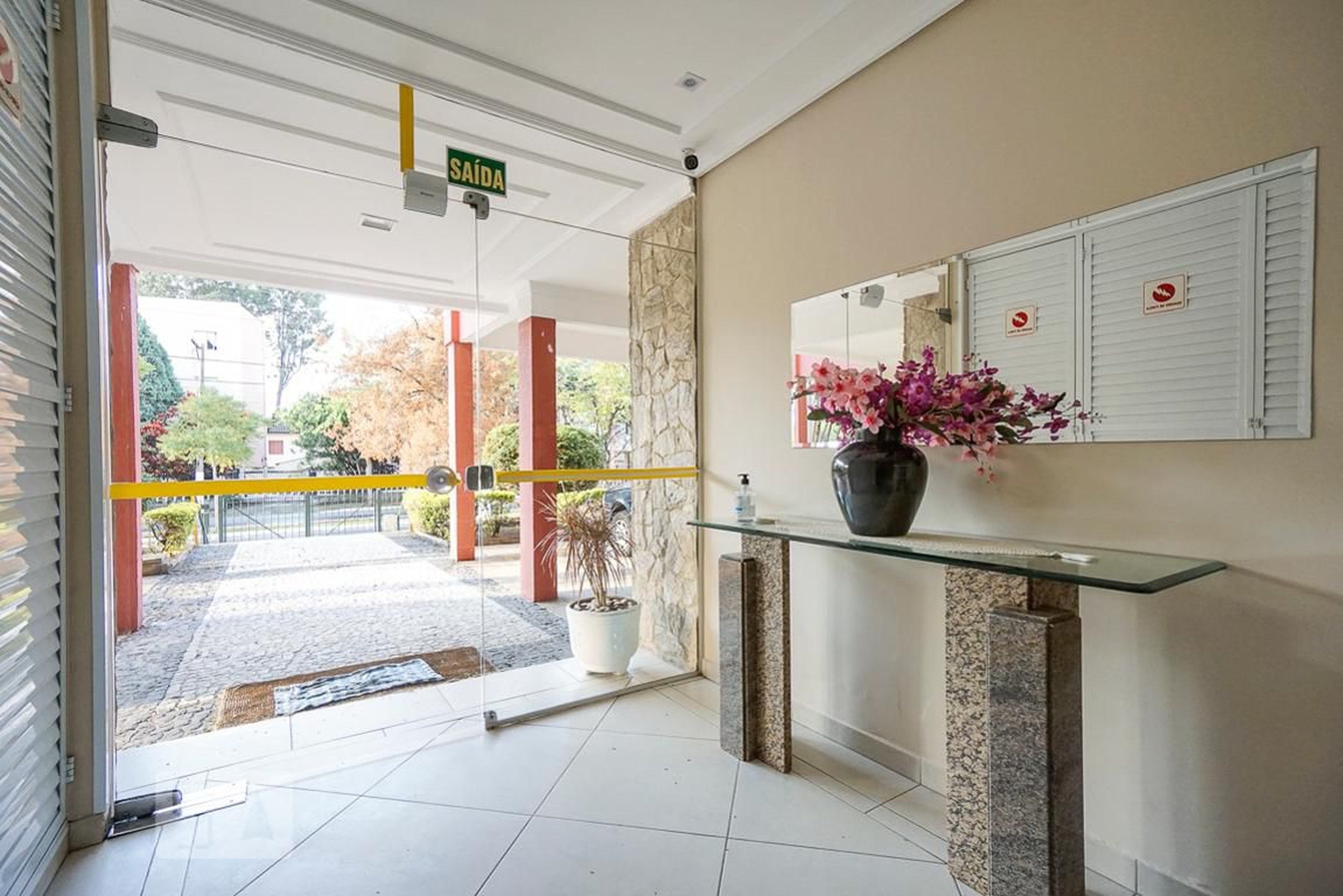 Hall social - Conjunto Residencial Cassandoca